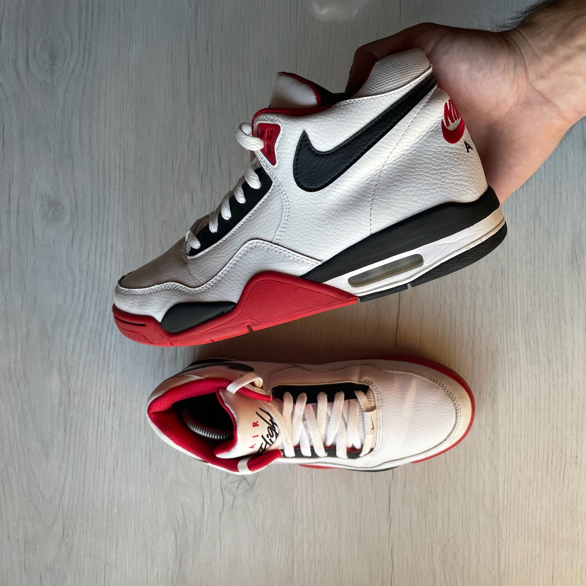 Nike ike Flight Legacy White Size US 9 / EU 42 - 4 Thumbnail