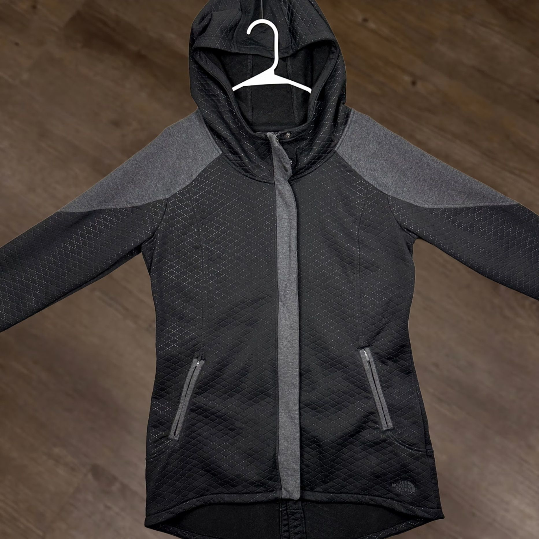 The North Face The North Face Jacket Womens L Black Grey Hooded Quilted Long Sleeve EUC Size L / US 10 / IT 46 - 1 Thumbnail