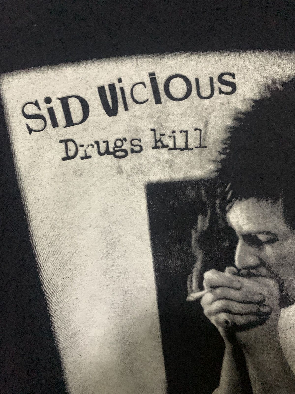Band Tees Vintage Sid Vicious “Drugs Kill” T-Shirt Size US L / EU 52-54 / 3 - 3 Thumbnail
