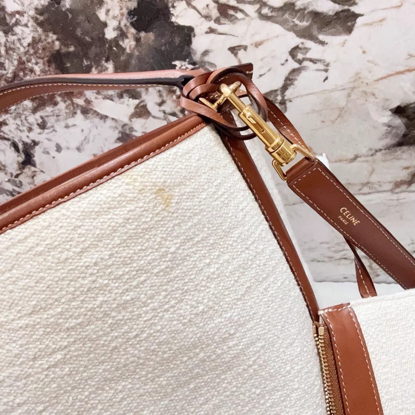 Celine Celine Canvas Bucket Bag Shoulder/Crossbody - Minor Glue Mark Size ONE SIZE - 9 Thumbnail