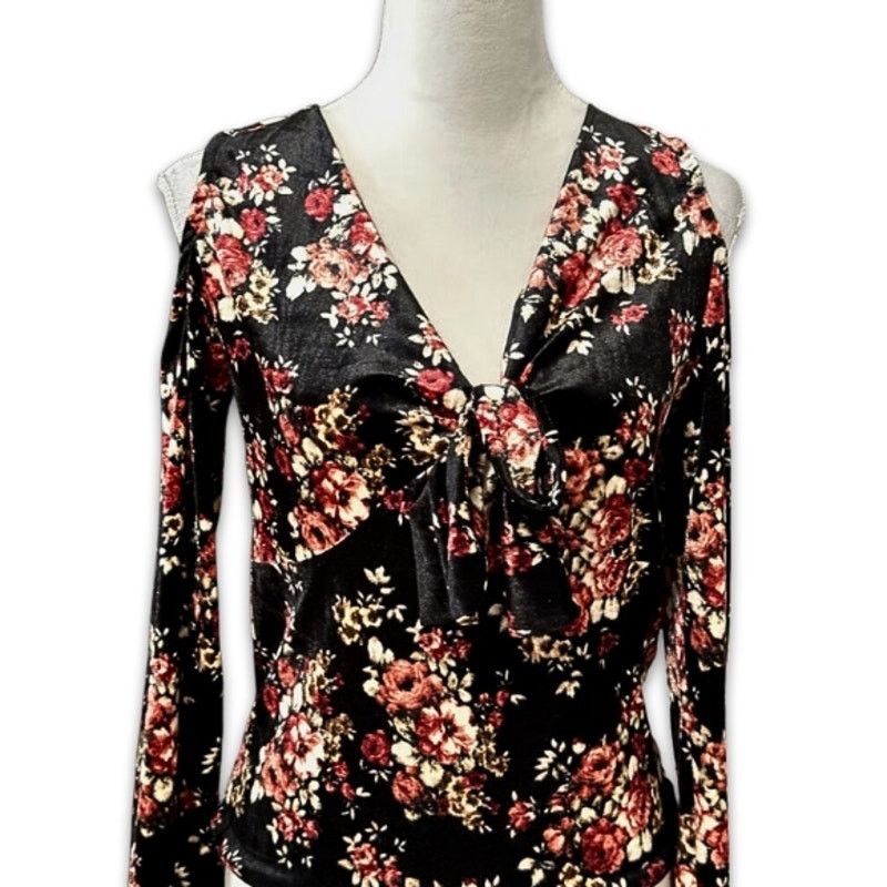 Other Pro Blue Blouse Cold Shoulder Floral Multicolor W S NWOT Size S / US 4 / IT 40 - 2 Thumbnail