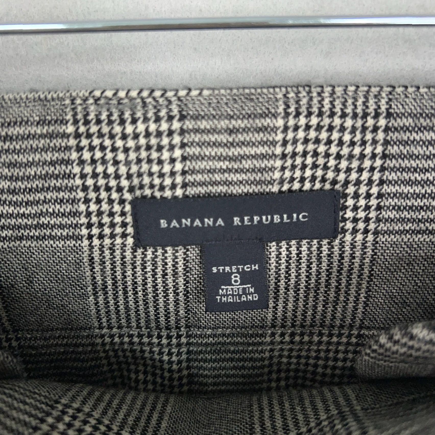 Banana Republic Banana Republic Skirt Womens 8 Gray Glen Plaid Wool Academia Modest Knee Length A-Line Womens Size 30" / US 8 / IT 44 - 7 Thumbnail