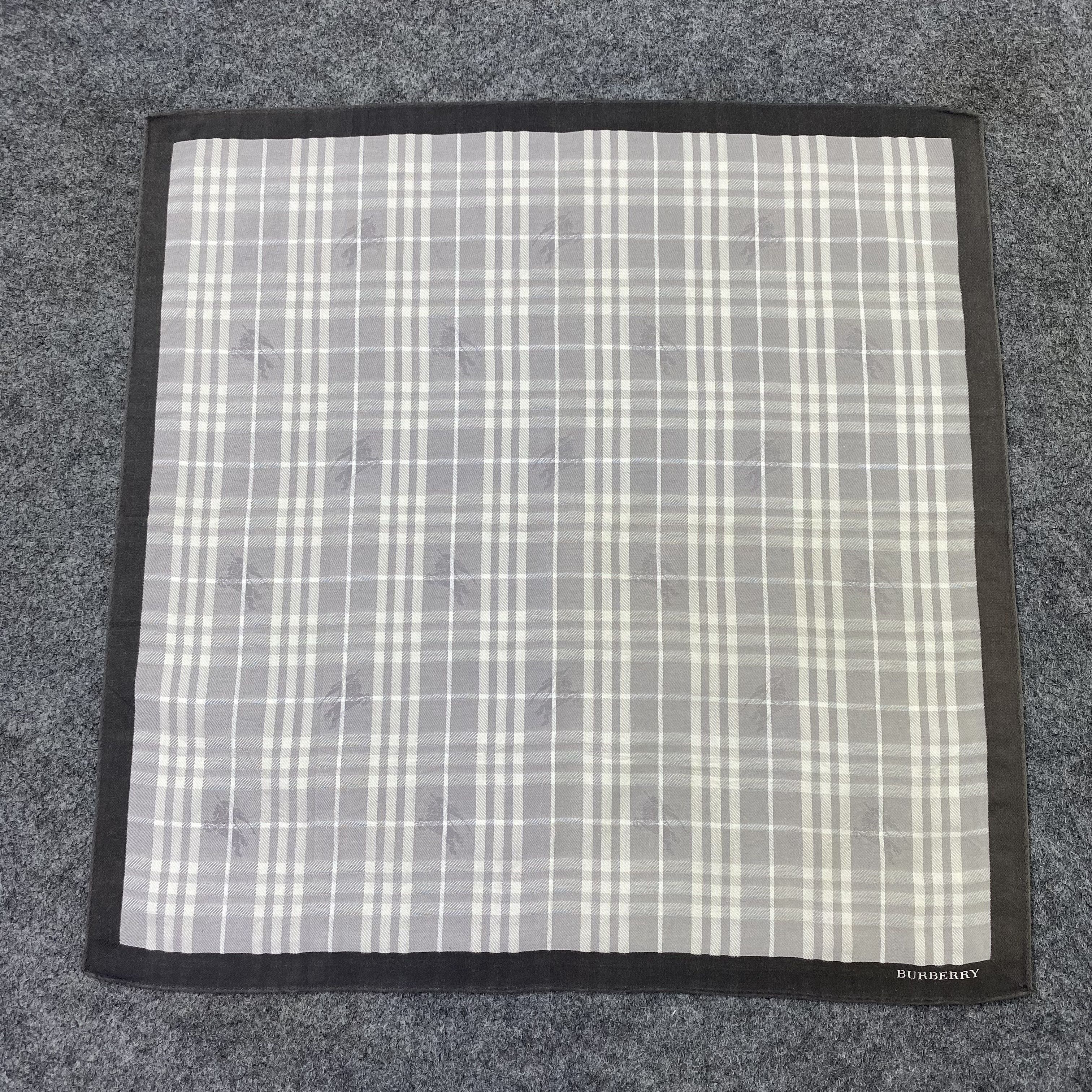 Burberry Burberry Handkerchief / Bandana / Neckerchief-B2128 Size ONE SIZE - 3 Thumbnail