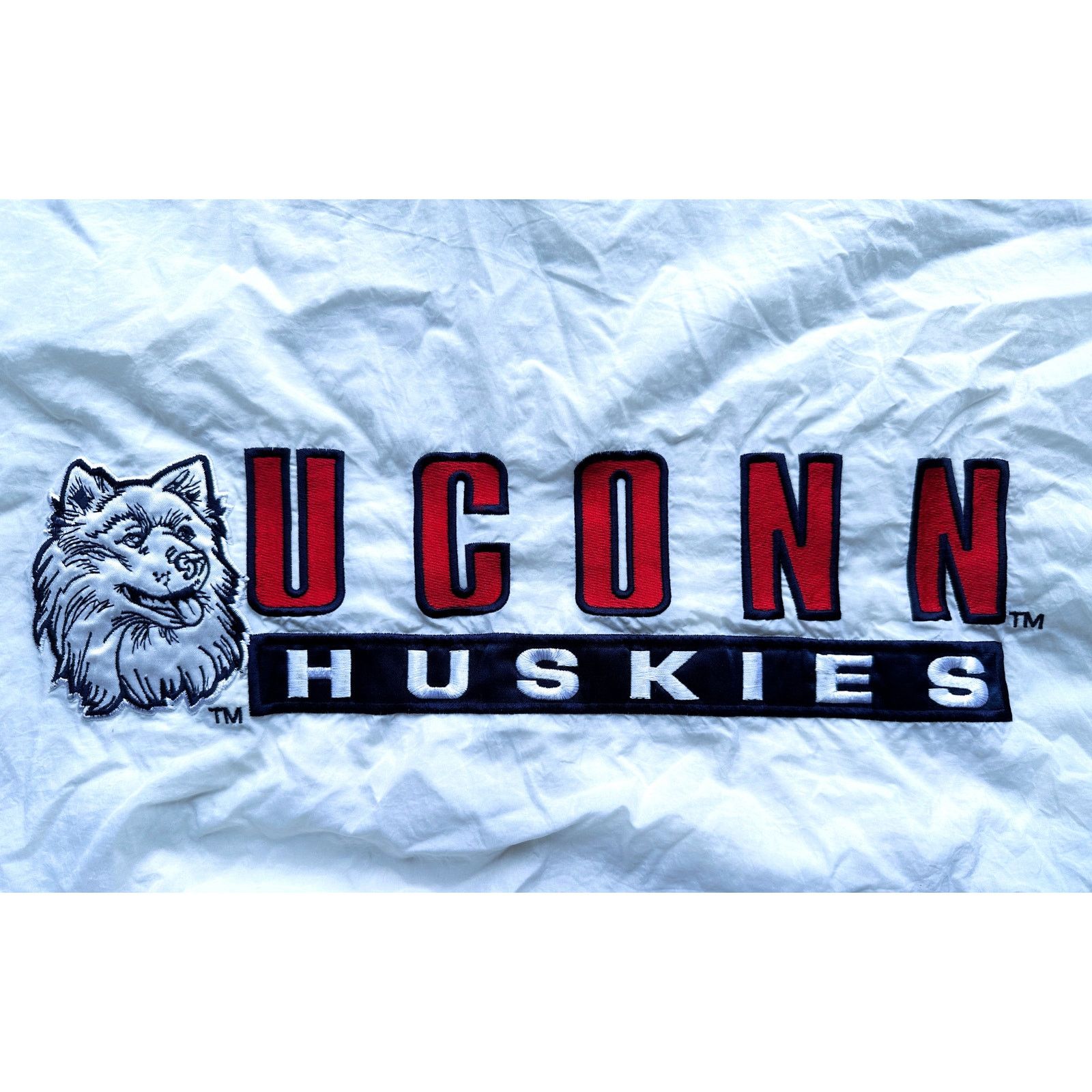NCAA × Starter UConn Huskies 90s STARTER Pullover white vtg Connecticut Size US XL / EU 56 / 4 - 2 Thumbnail