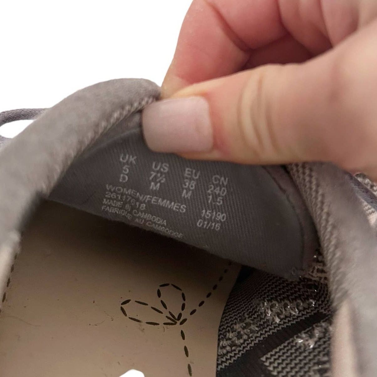 Clarks Clarks Somerset Gray Glove Glitter Sneakers Sz 7.5 Size US 7.5 / IT 37.5 - 7 Thumbnail