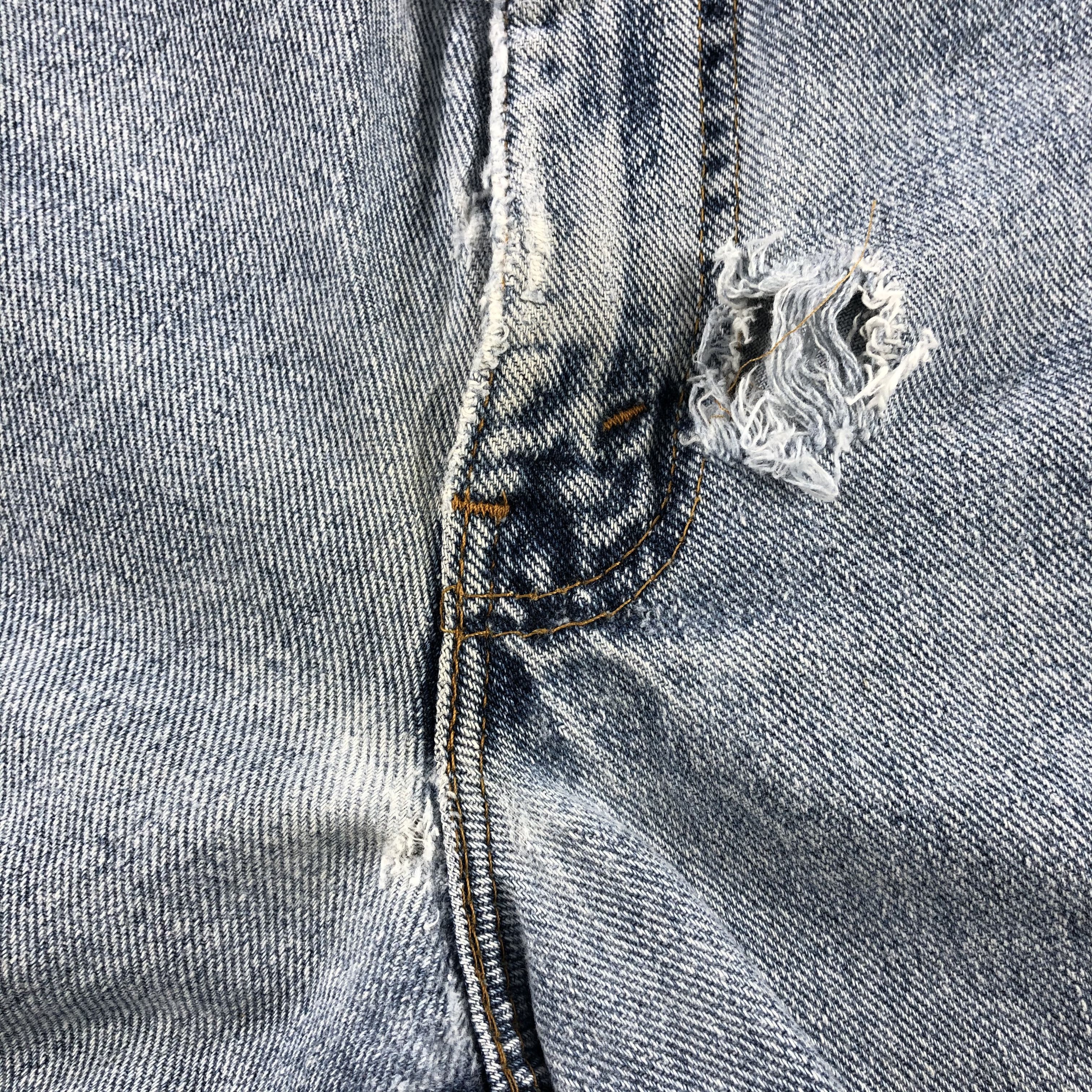 Levi's Vintage 90s Levi's 550 Jeans Medium Wash Denim KJ916 Size US 32 / EU 48 - 14 Thumbnail