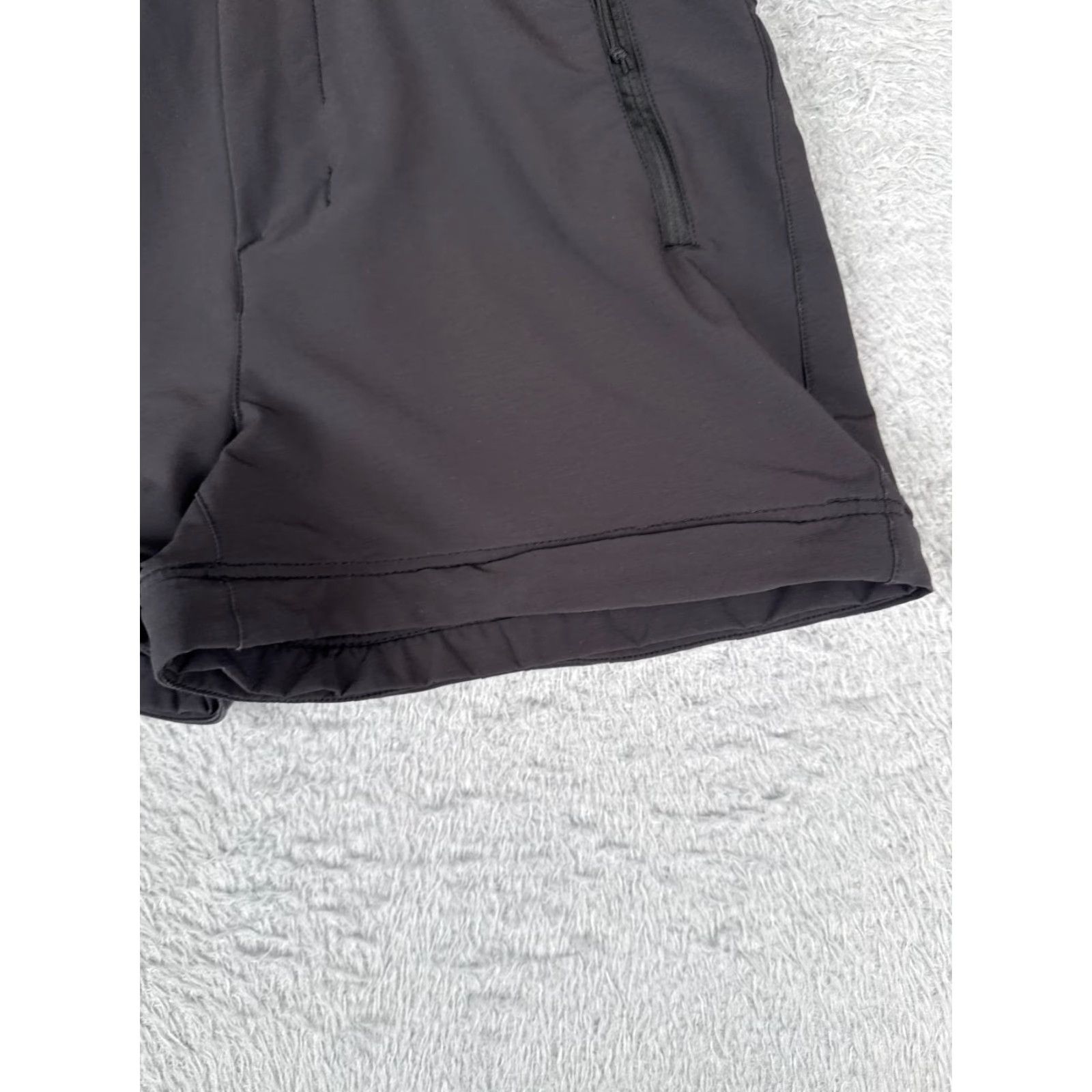 The North Face The North Face Shorts Womens Cargo Belted Gray 28x3 Nylon Polyester Read 90s? Size 26" / US 2 / IT 38 - 2 Thumbnail