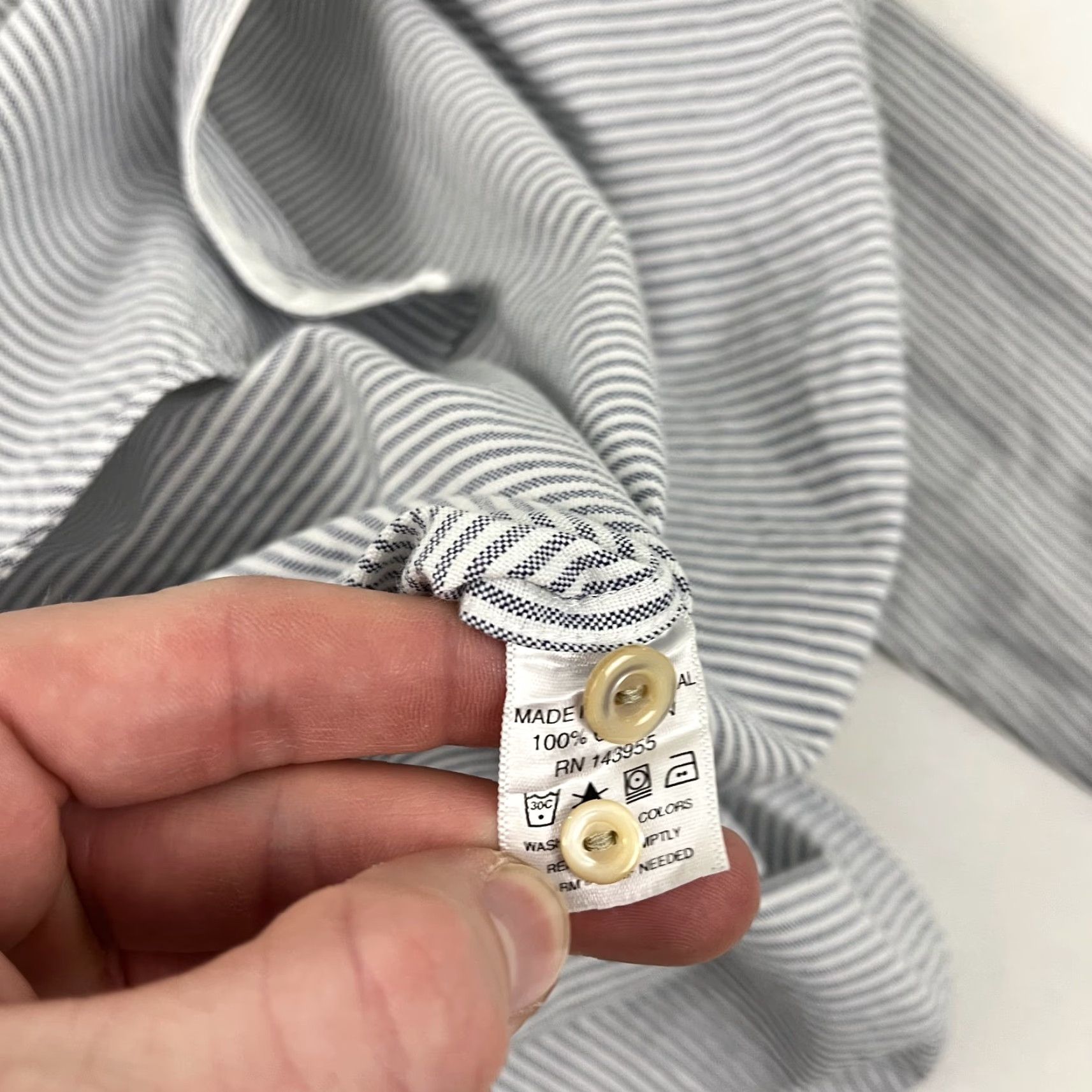 CO Guideboat Co Oxford Shirt Mens Medium Blue White Striped Button-Down Back Beat Button Down) Size US M / EU 48-50 / 2 - 3 Thumbnail