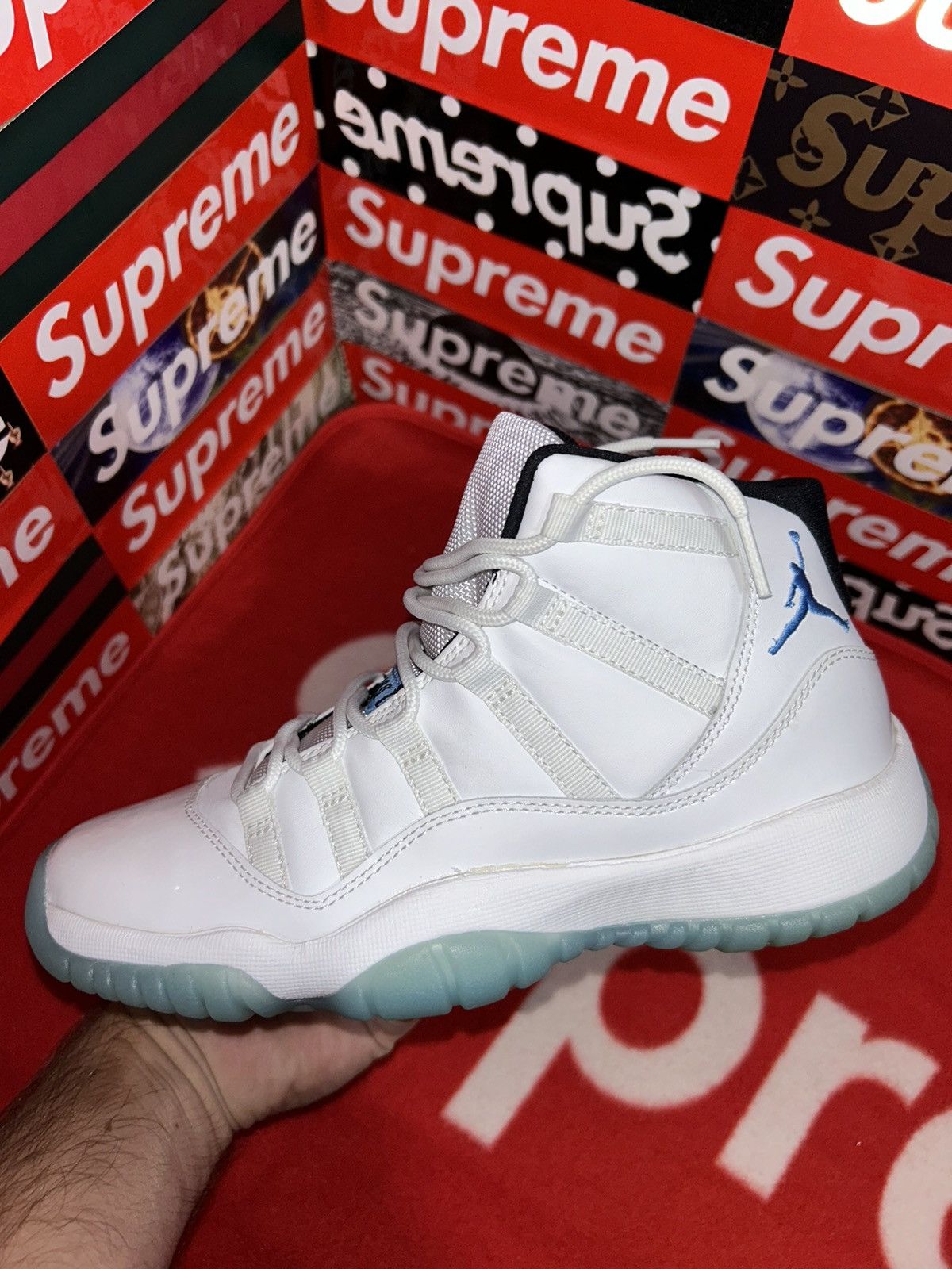 Jordan Brand Jordan 11 Retro Legend Blue (2014) (GS) 378038-117 size 5y Size US 5 / EU 37 - 6 Thumbnail