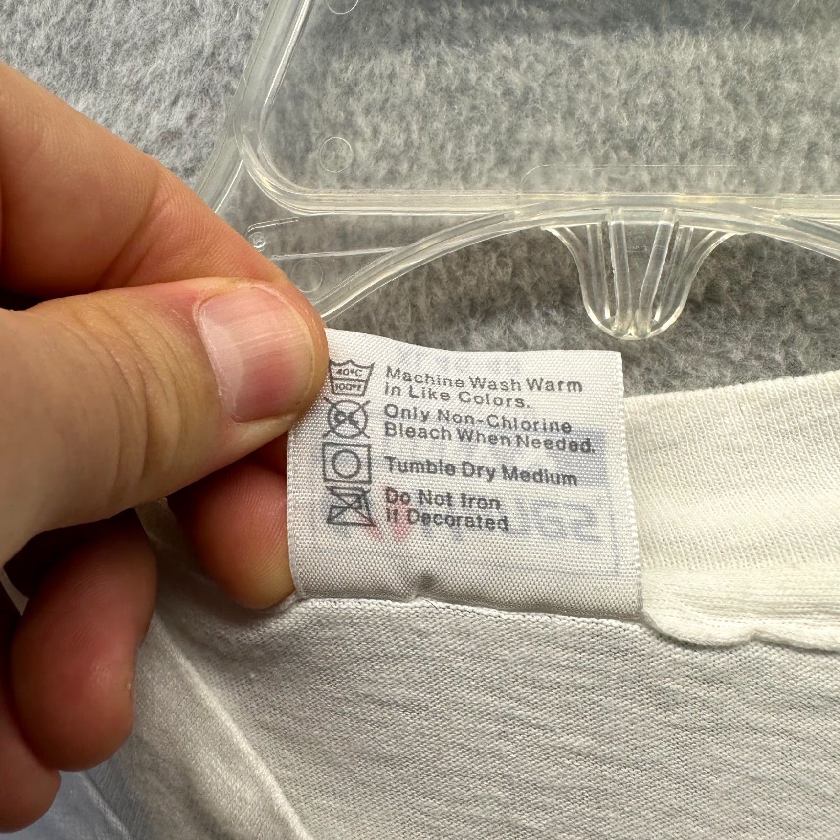 Hanes VINTAGE Hanes Shirt Mens XL White 80s Classic Crew Neck Short Sleeve T-Shirt Made in USA Size US XL / EU 56 / 4 - 7 Thumbnail