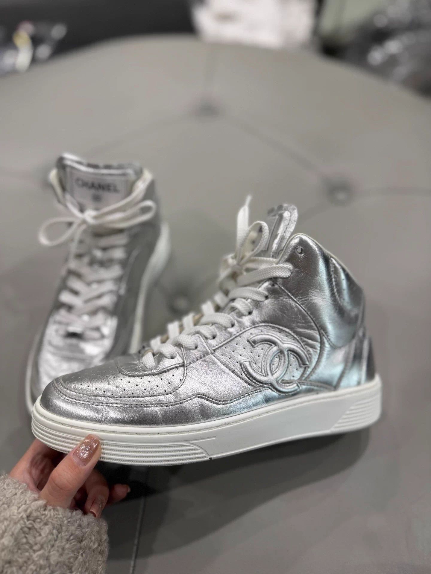 Chanel Chanel 24C Silver High-Top Sneakers 99 New EUR 38.5 Size US 7.5 / IT 37.5 - 2 Thumbnail