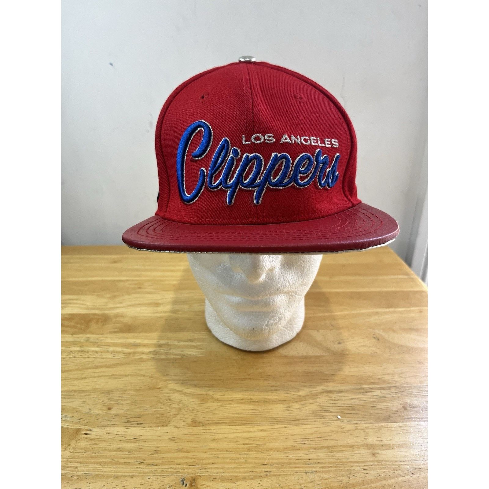 Pro Standard LA Clippers Red Hat Leather Bill NBA Pro Standard Leather Size ONE SIZE - 1 Thumbnail