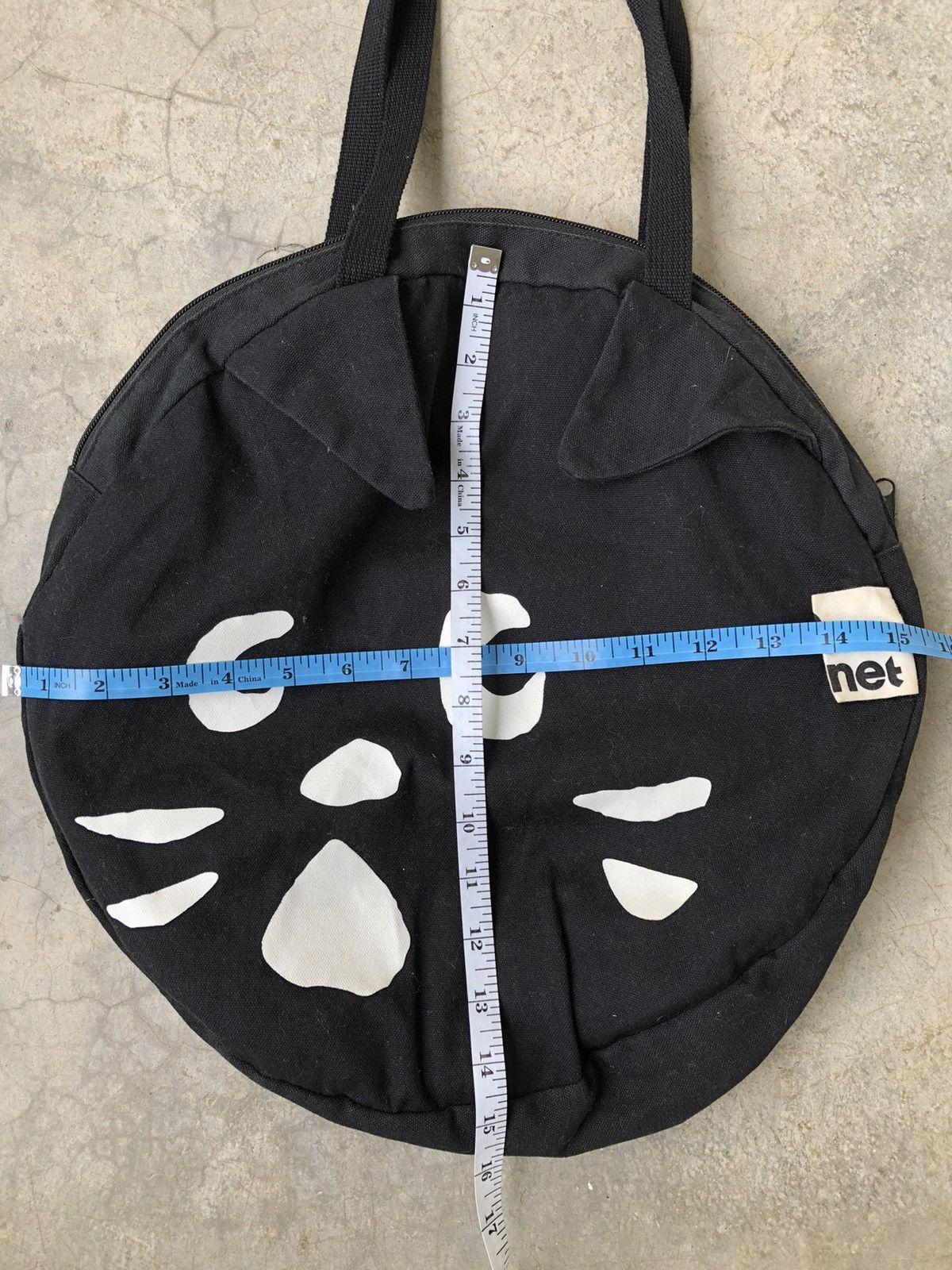 Ne-Net Ne-Net by Issey Miyake Big Cat Round Tote Bag Size ONE SIZE - 11 Thumbnail