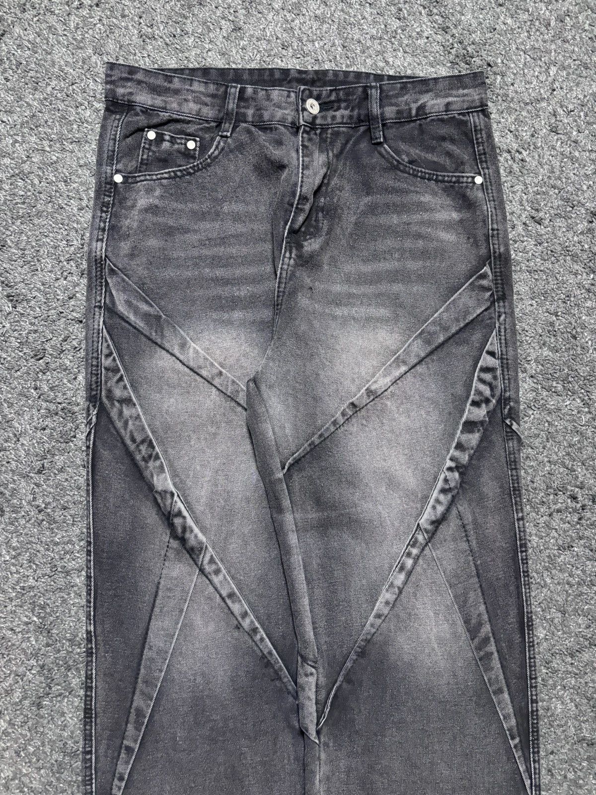 Jean × Vintage Vintage abstract art brutalist rare gray baggy jeans denim Size US 33 - 4 Thumbnail