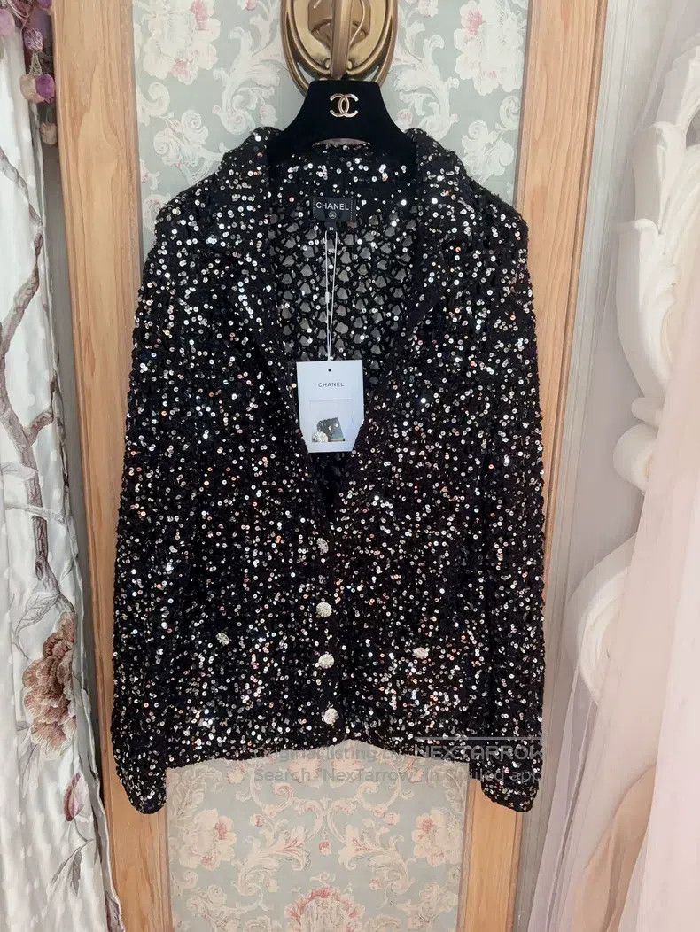 Chanel Chanel 24c sequined cardigan coat Size XS / US 0-2 / IT 36-38 - 1 Thumbnail