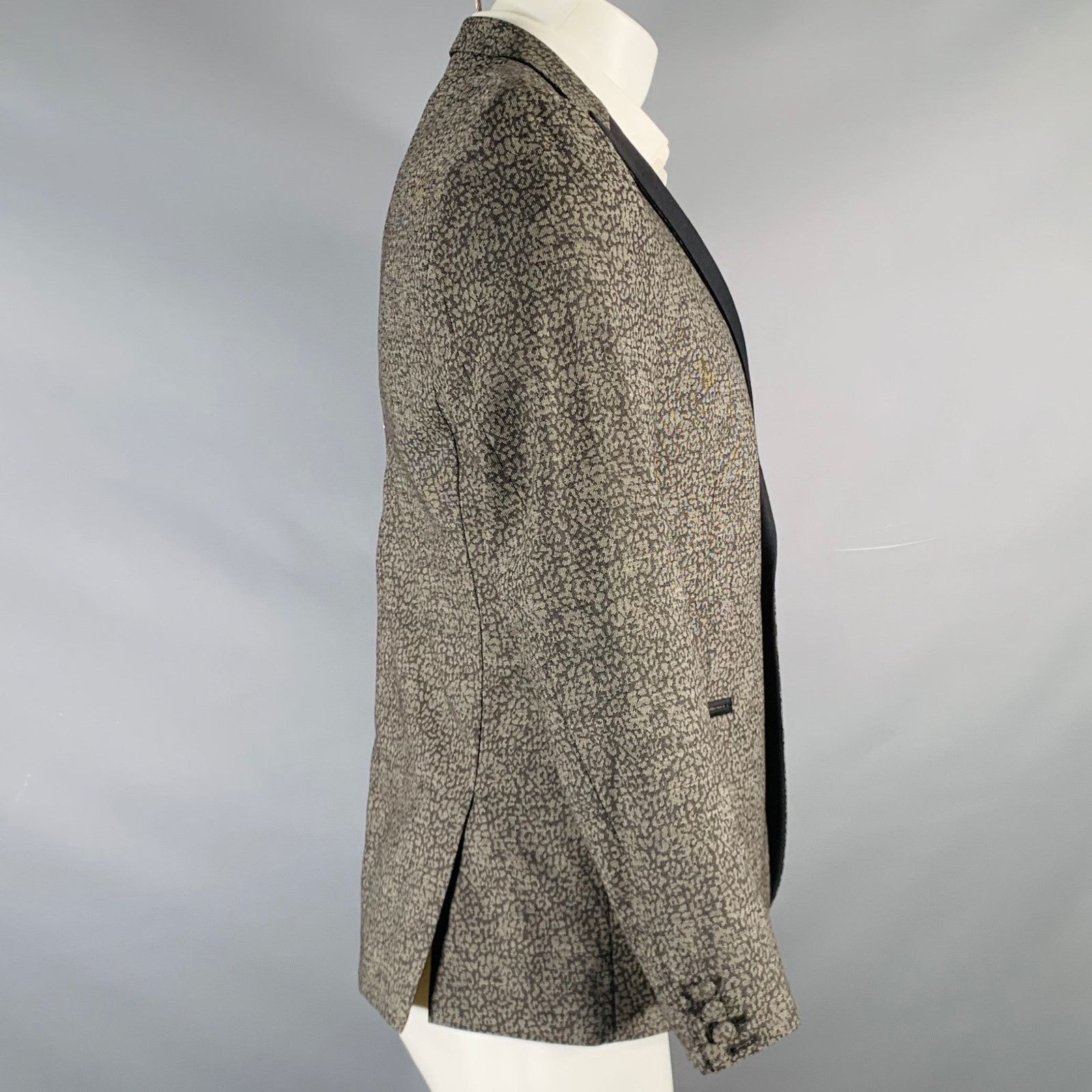 The Kooples Size 38 Grey Black Cotton Blend Peak Lapel Sport Coat Size 38R - 4 Thumbnail