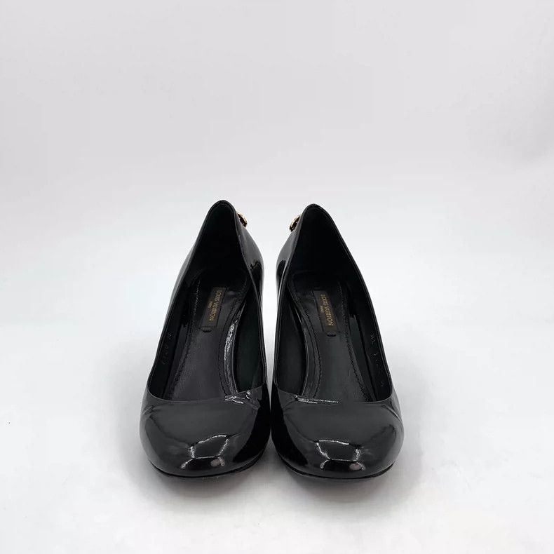 Louis Vuitton Louis Vuitton Black Round Toe Gloss Gold Lock Stiletto Hee Size US 4.5 / IT 34.5 - 3 Thumbnail