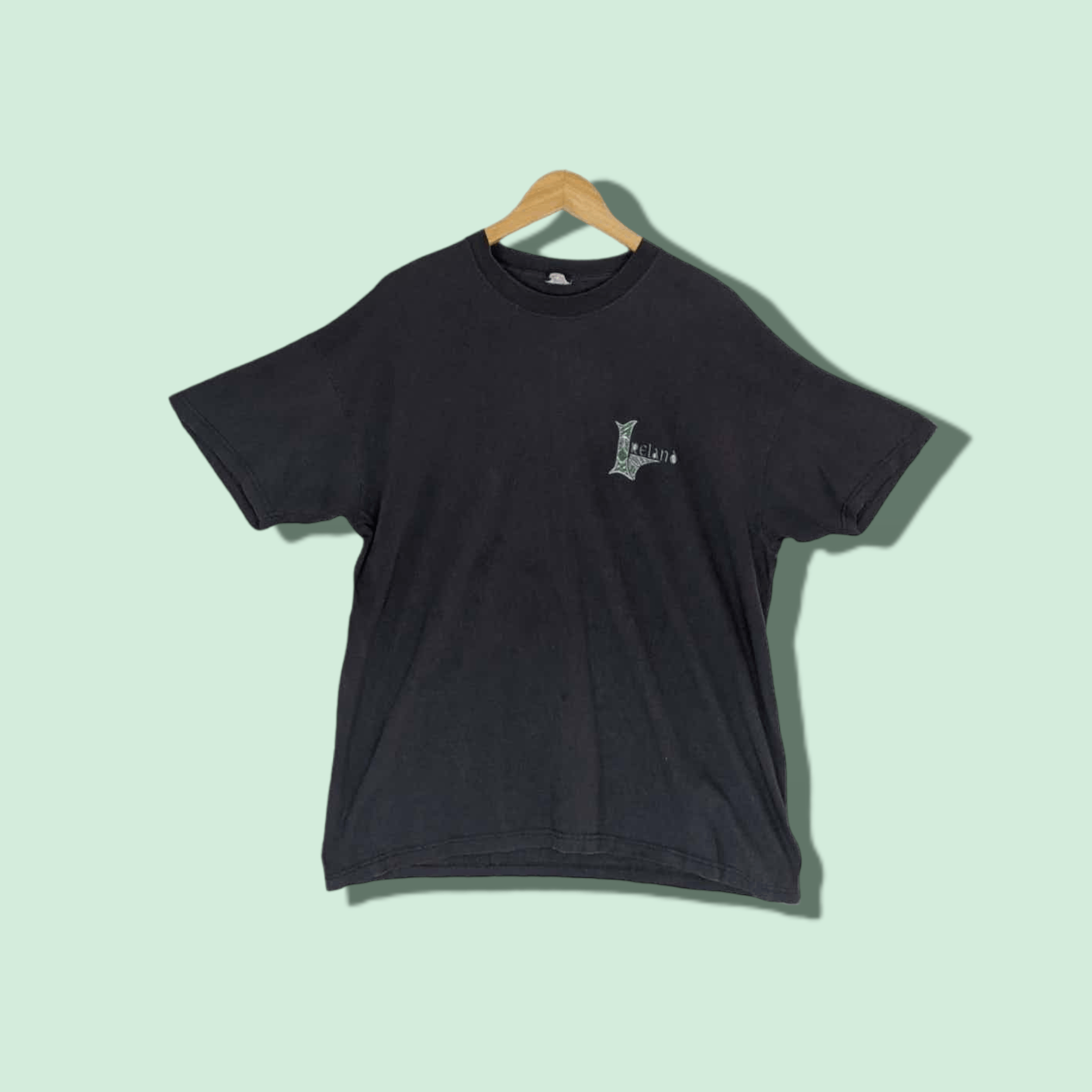 Vintage Vintage 90's IRELAND T-Shirt Size US XL / EU 56 / 4 - 1 Thumbnail