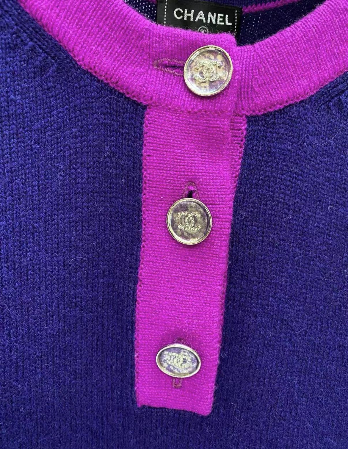 Chanel Chanel Block Cashmere Short Sleeve Knit Top J33 Size XS / US 0-2 / IT 36-38 - 4 Thumbnail