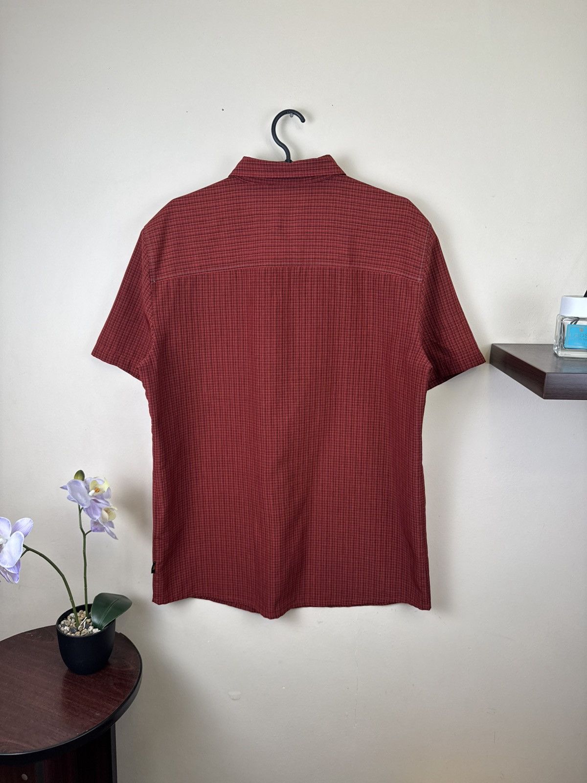 Jack Wolfskin Jack Wolfskin T shirt Shirt Button Up L Checked Casual Red 🏕️ Size US L / EU 52-54 / 3 - 2 Thumbnail