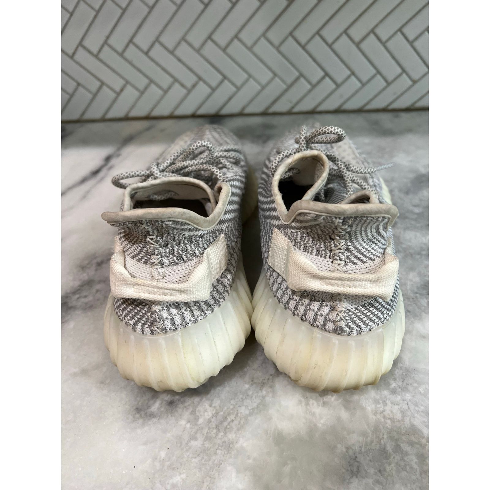 Adidas adidas Yeezy Boost 350 V2 Static Non-Reflective Sz 10.5 Men Size US 10.5 / EU 43-44 - 5 Thumbnail