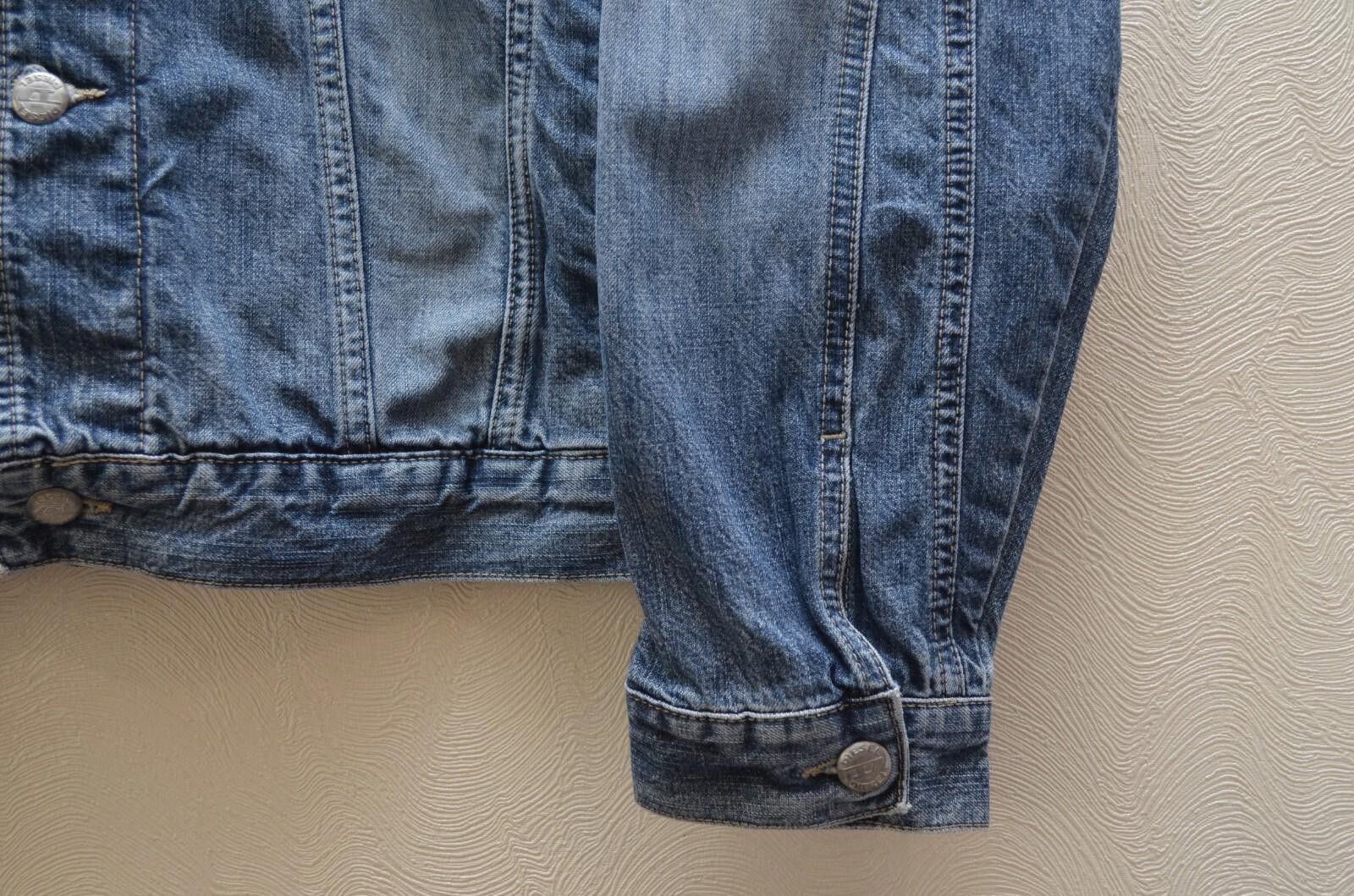 Diesel Diesel Denim Blue Vintage Jacket Size L RARE 90s y2k Size US L / EU 52-54 / 3 - 5 Thumbnail