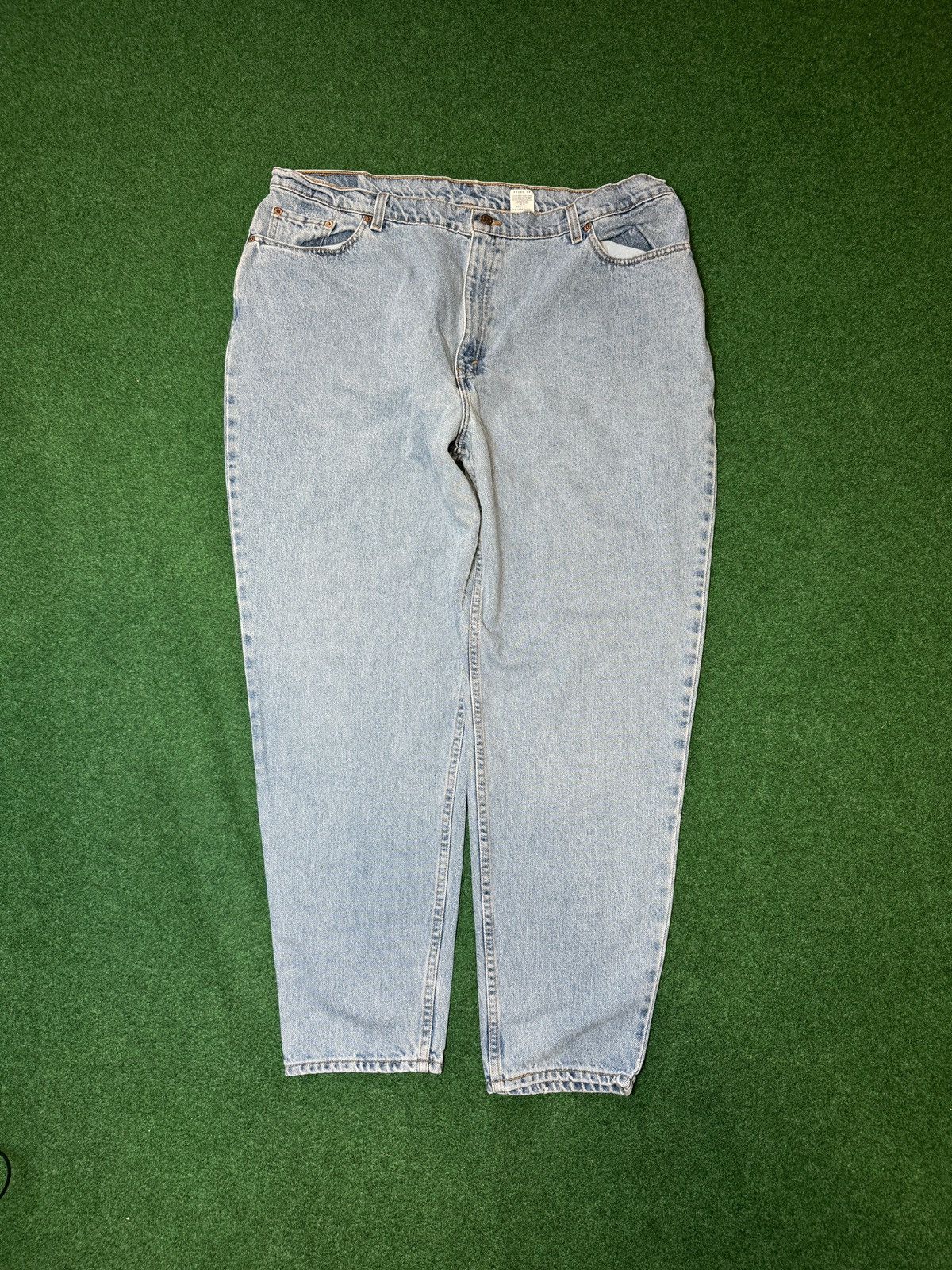 Levi's Vintage Clothing Vintage 90s Levi’s 550 Relaxed Taper Light Wash Jeans Size 42" / US 20 - 3 Thumbnail