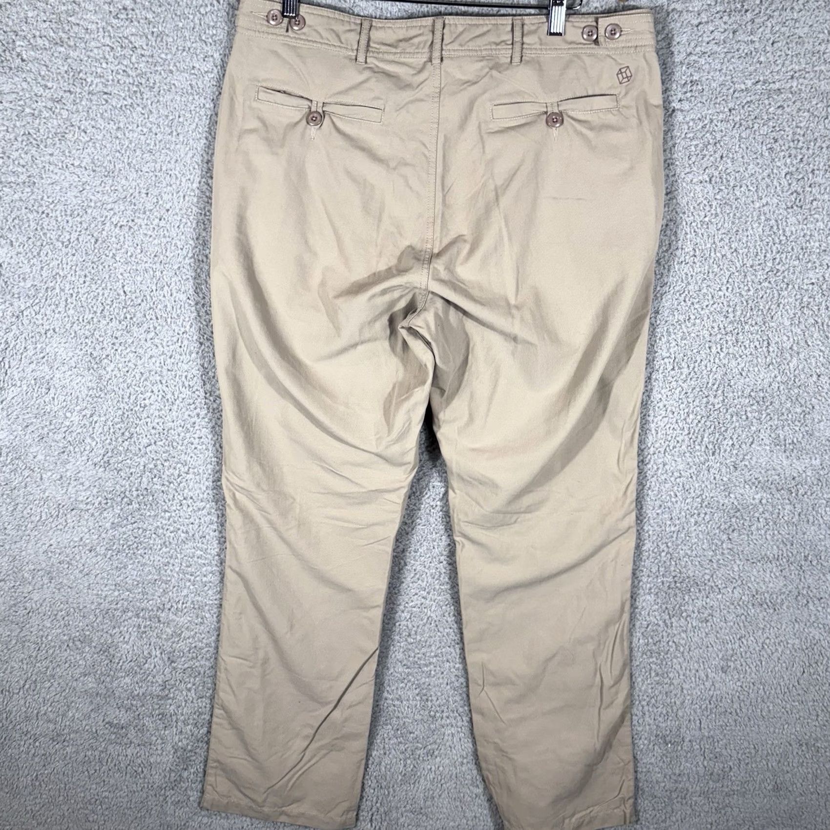 Vintage Clothing Arts Pants Mens 36x32 Beige Nylon Travel Pockets Slim/Regular Straight Cargo Pocket Trousers Vintage: No? Size US 36 / EU 52 - 3 Thumbnail