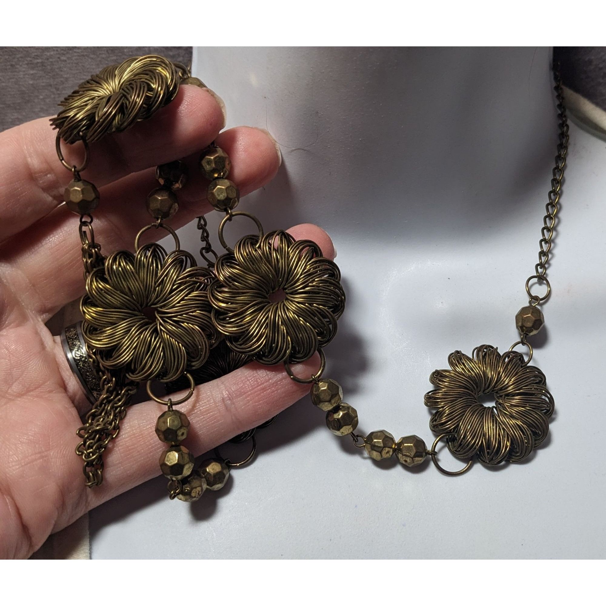 Other Vintage Wire Wrap Gold tone Floral Beaded Tassel Necklace Size ONE SIZE - 9 Thumbnail