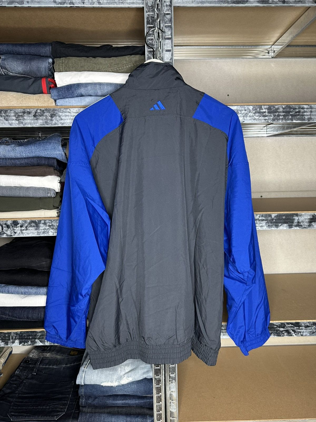 Adidas Adidas Vintage Light Suit Jacket 3 striped Size US XL / EU 56 / 4 - 2 Thumbnail