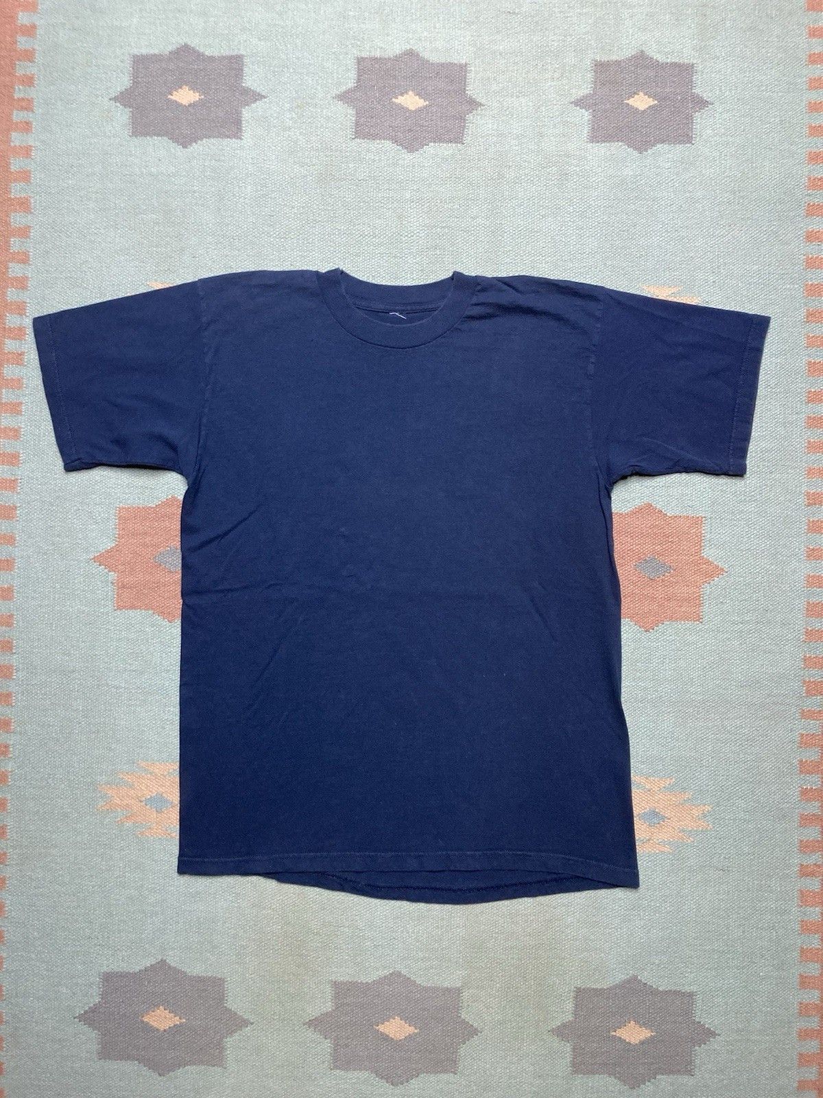 Vintage vtg 90s y2k blank t shirt navy blue plain soft cotton large Size US L / EU 52-54 / 3 - 1 Thumbnail