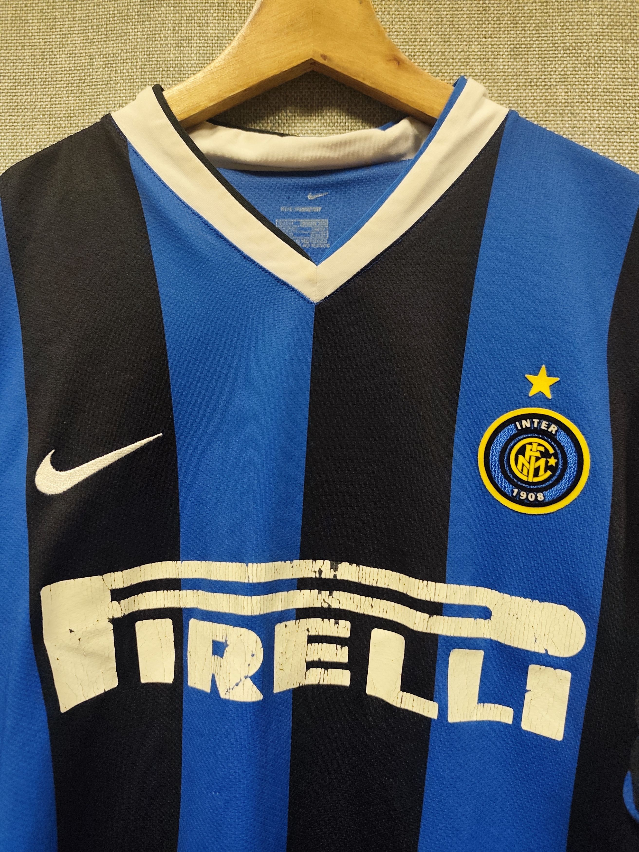 Nike Vintage Nike Inter Milan Pirelli Soccer Jersey Shirt 06/07s Size US M / EU 48-50 / 2 - 3 Thumbnail
