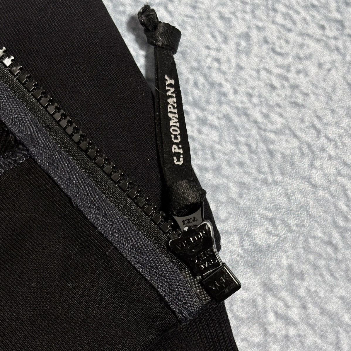 C.P. Company C.P. Company zip black sweatshirt M size Size US M / EU 48-50 / 2 - 19 Thumbnail