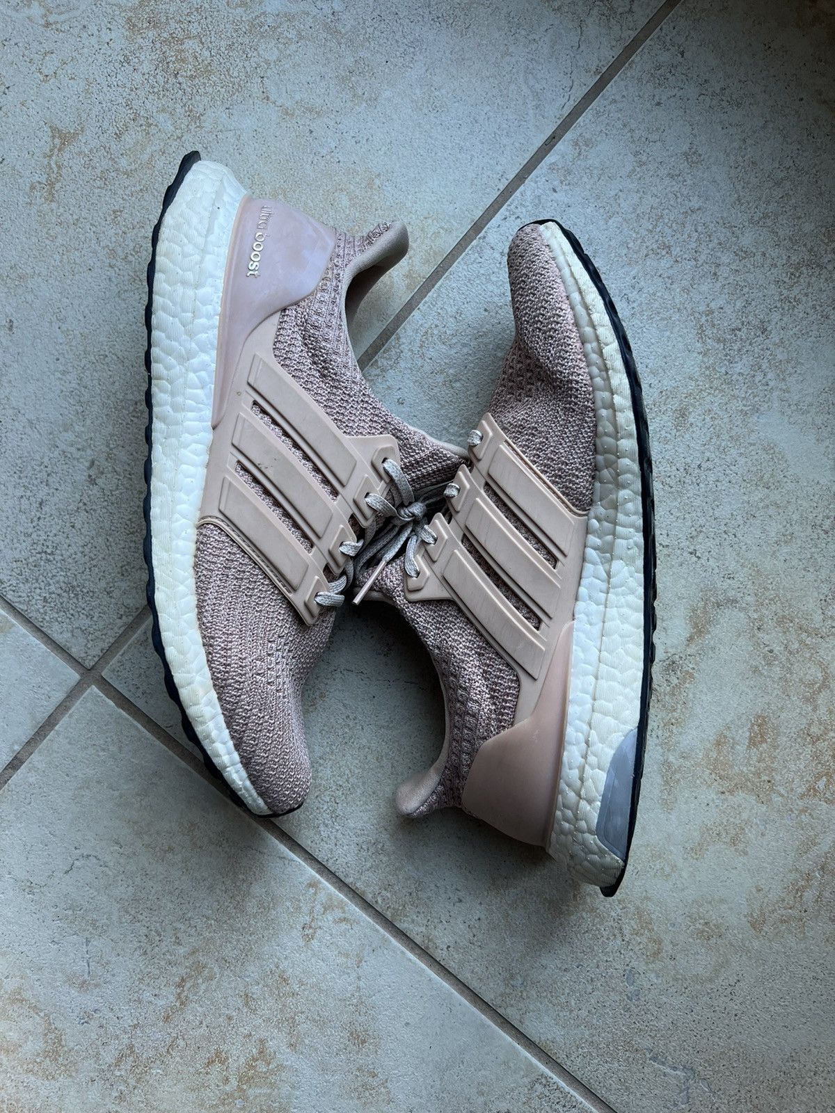 Adidas Ultra Boost Ash Peach (Missing Insoles) Size US 9.5 / IT 39.5 - 9 Thumbnail