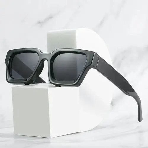 Jewelry Blacks Square Sunglasses Size ONE SIZE - 4 Thumbnail
