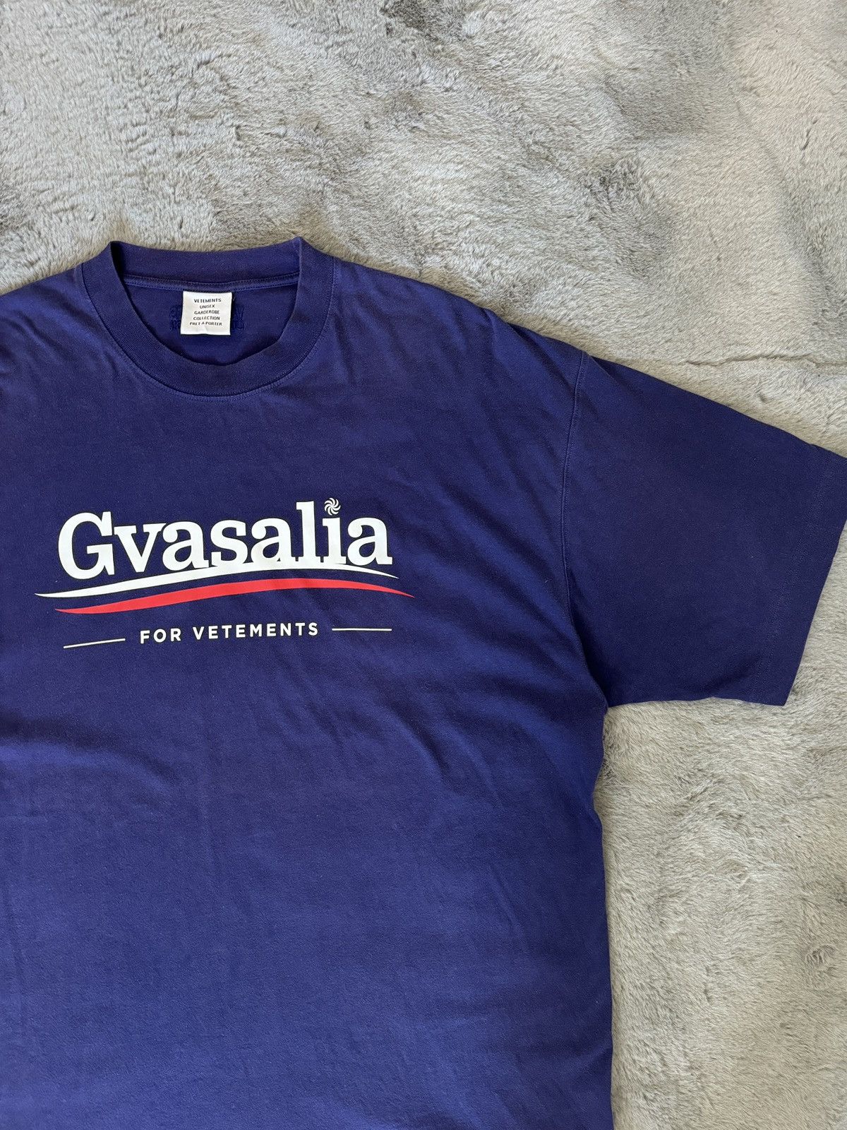 Vetements Gvasalia For Vetements Logo T-Shirt Size US S / EU 44-46 / 1 - 2 Thumbnail