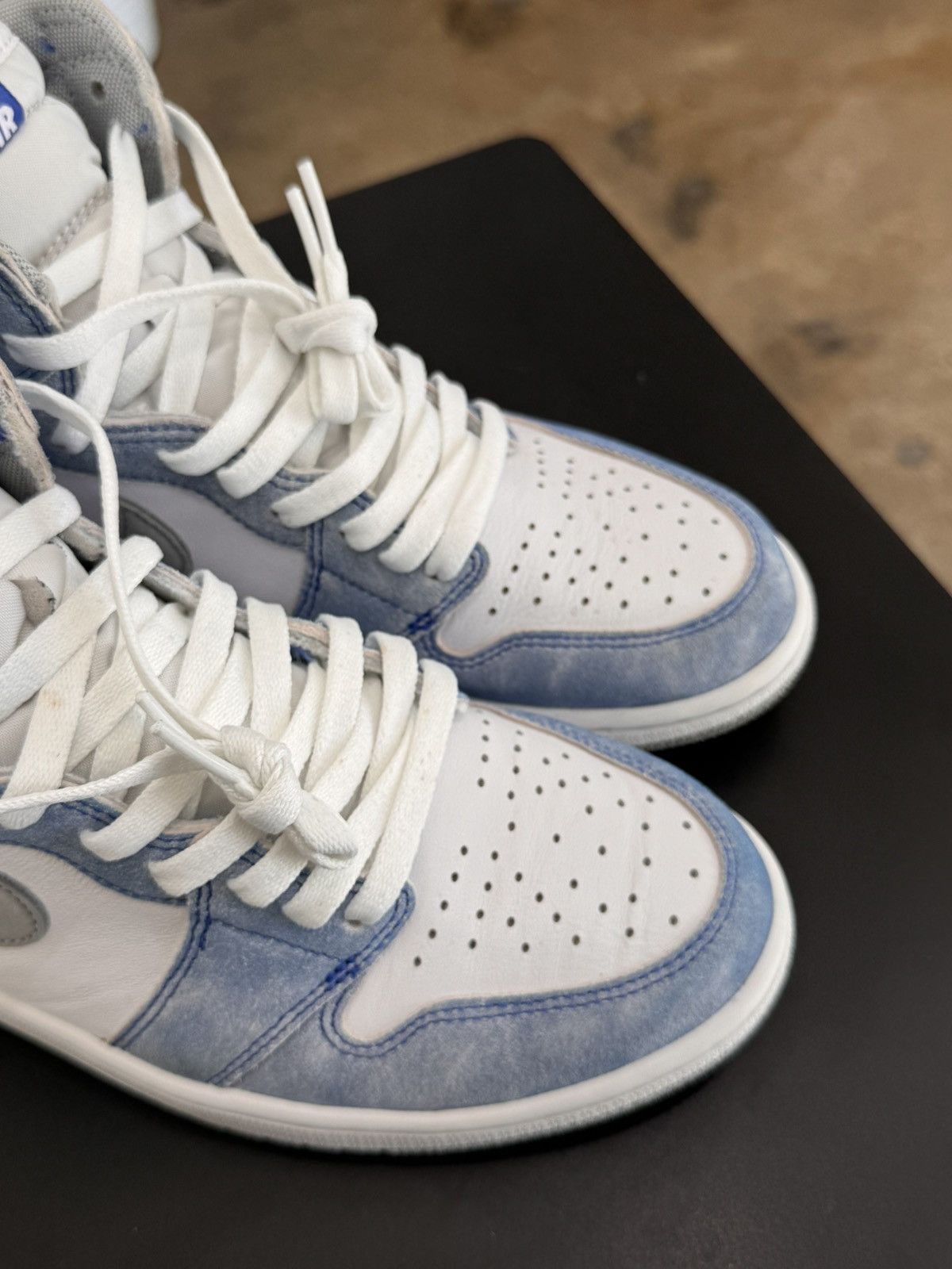 Air Jordan 1 Hyper Royal Smoke Grey Size 9 (2021)