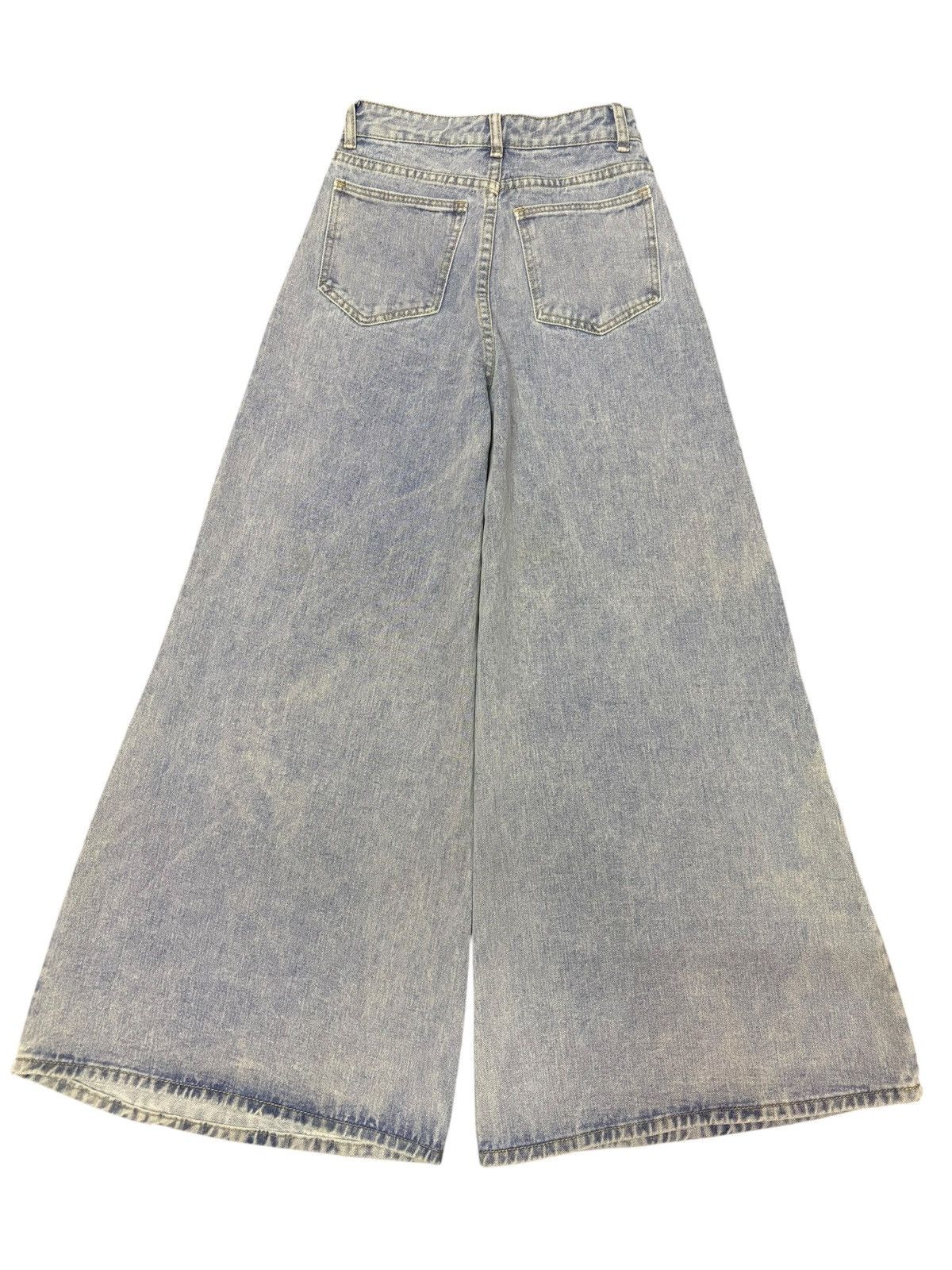 Japanese Brand Vtg Japanese Brand Baggy Blue Washed Jeans Size 30" / US 8 / IT 44 - 2 Thumbnail