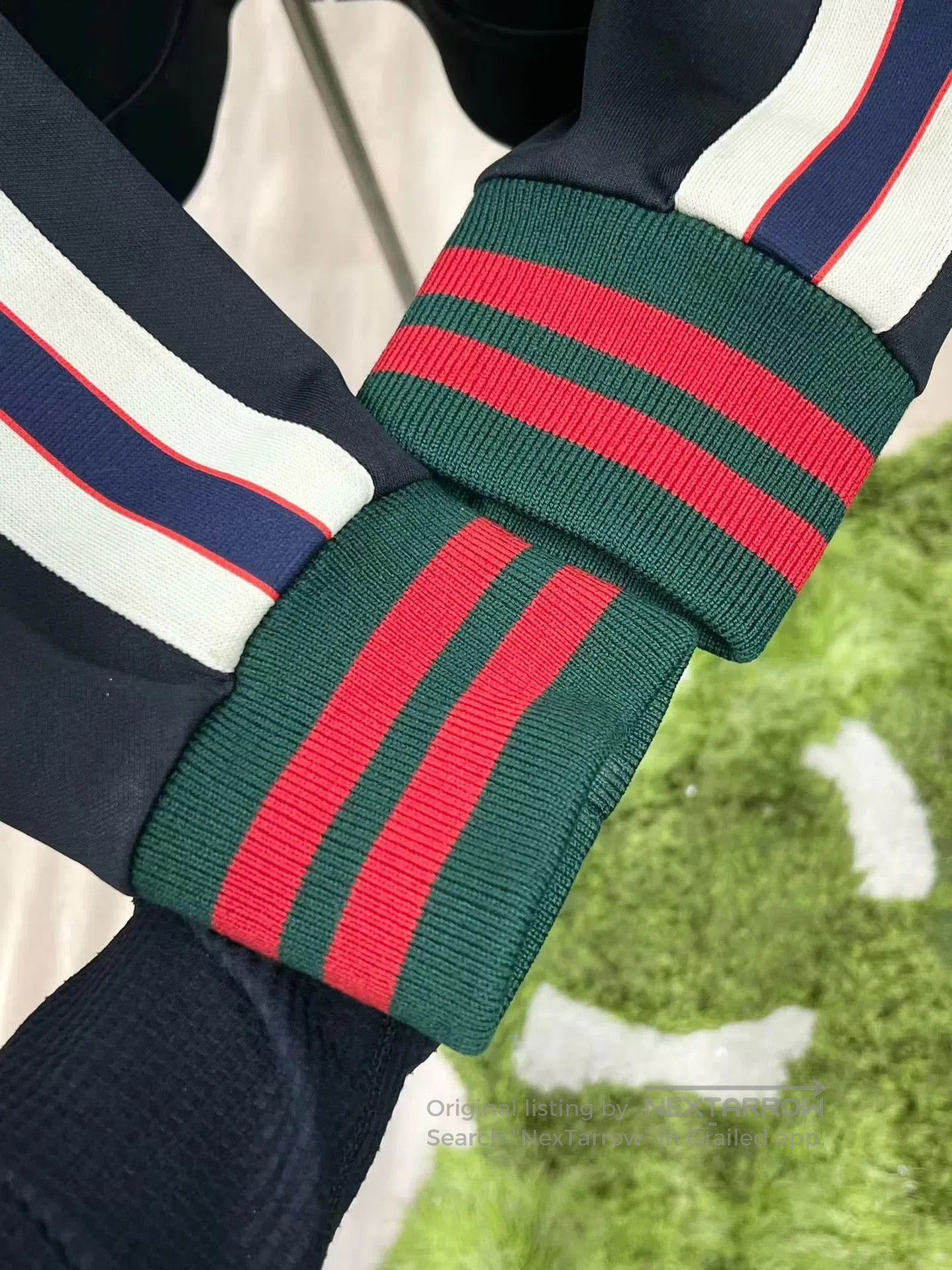 Gucci Black Zip-Up Jacket with Striped Sleeves. Size US L / EU 52-54 / 3 - 4 Thumbnail