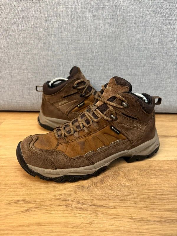 Other Meindl Nebraska Lady Mid GTX Gore-Tex Hiking Boots size 5 39 Size US 8 / IT 38 - 1 Thumbnail