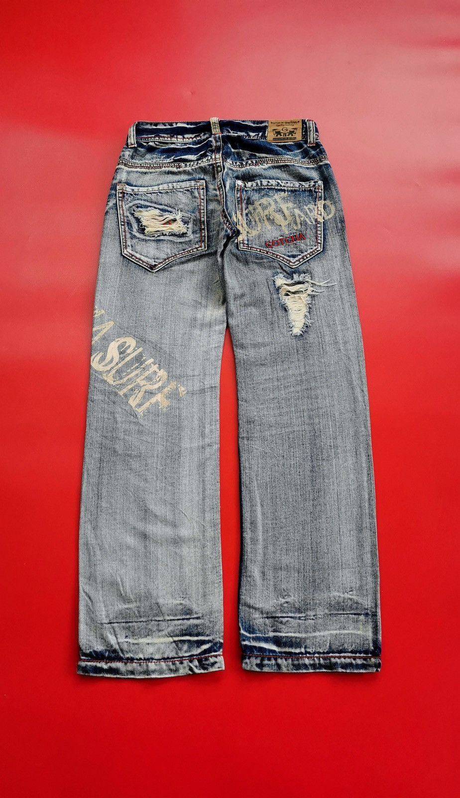 Gotcha Vintage Gotcha Surf Print Distressed Jeans Size US 30 / EU 46 - 9 Thumbnail