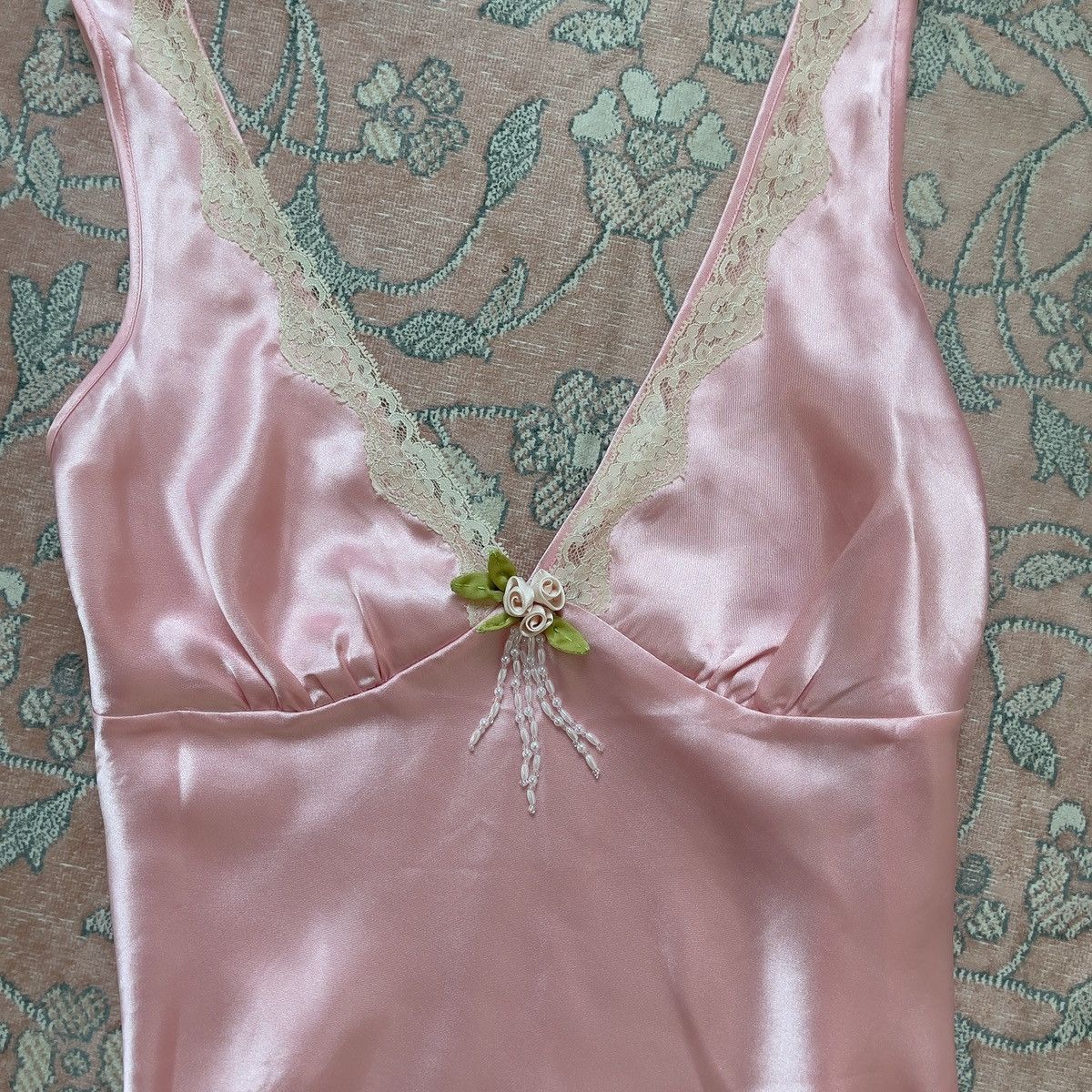 Victoria's Secret Romantic Pink Satin Top (Medium) Size M / US 6-8 / IT 42-44 - 10 Thumbnail