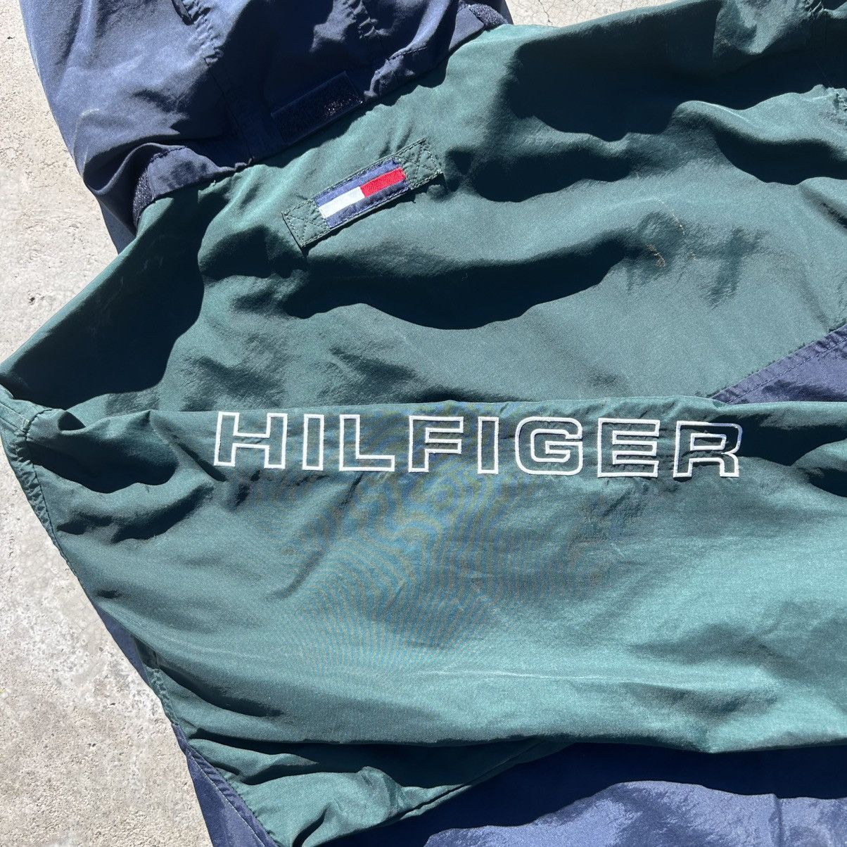Tommy Hilfiger Tommy Hilfiger Colorblock Pullover Windbreaker Jacket Size US XL / EU 56 / 4 - 9 Thumbnail