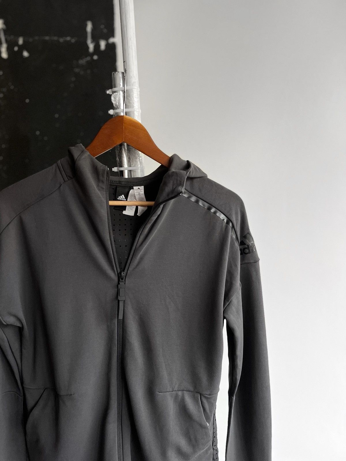 Adidas Adidas ZNE Womens Dark Gray Full Zip Long Sleeve Hoodie Size M / US 6-8 / IT 42-44 - 2 Thumbnail