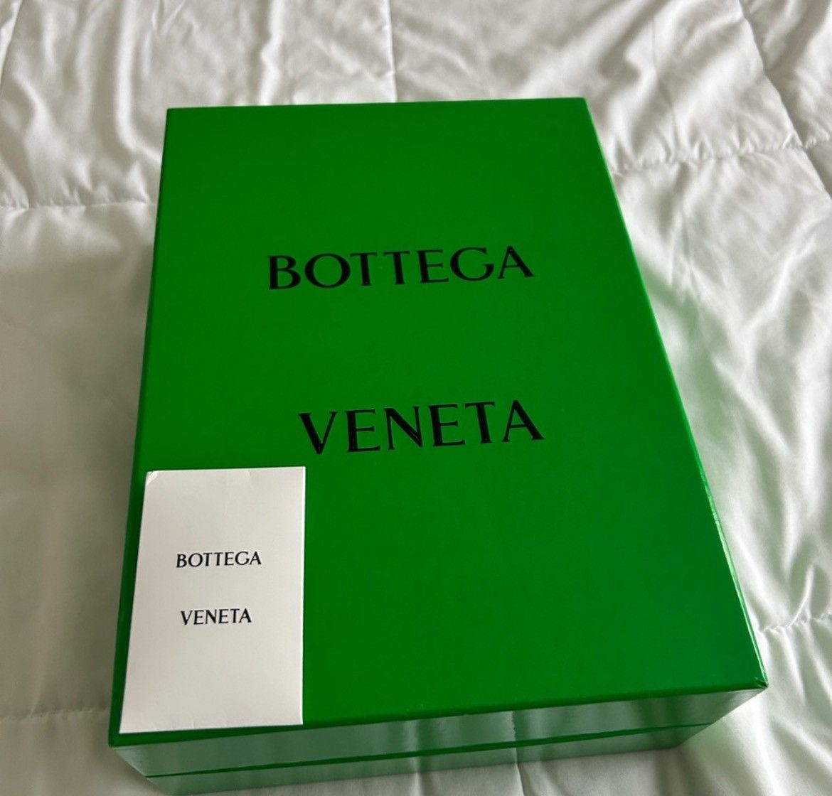Bottega Veneta NWT Bottega Veneta Leather Angle Heel Pumps Size US 7 / IT 37 - 7 Thumbnail