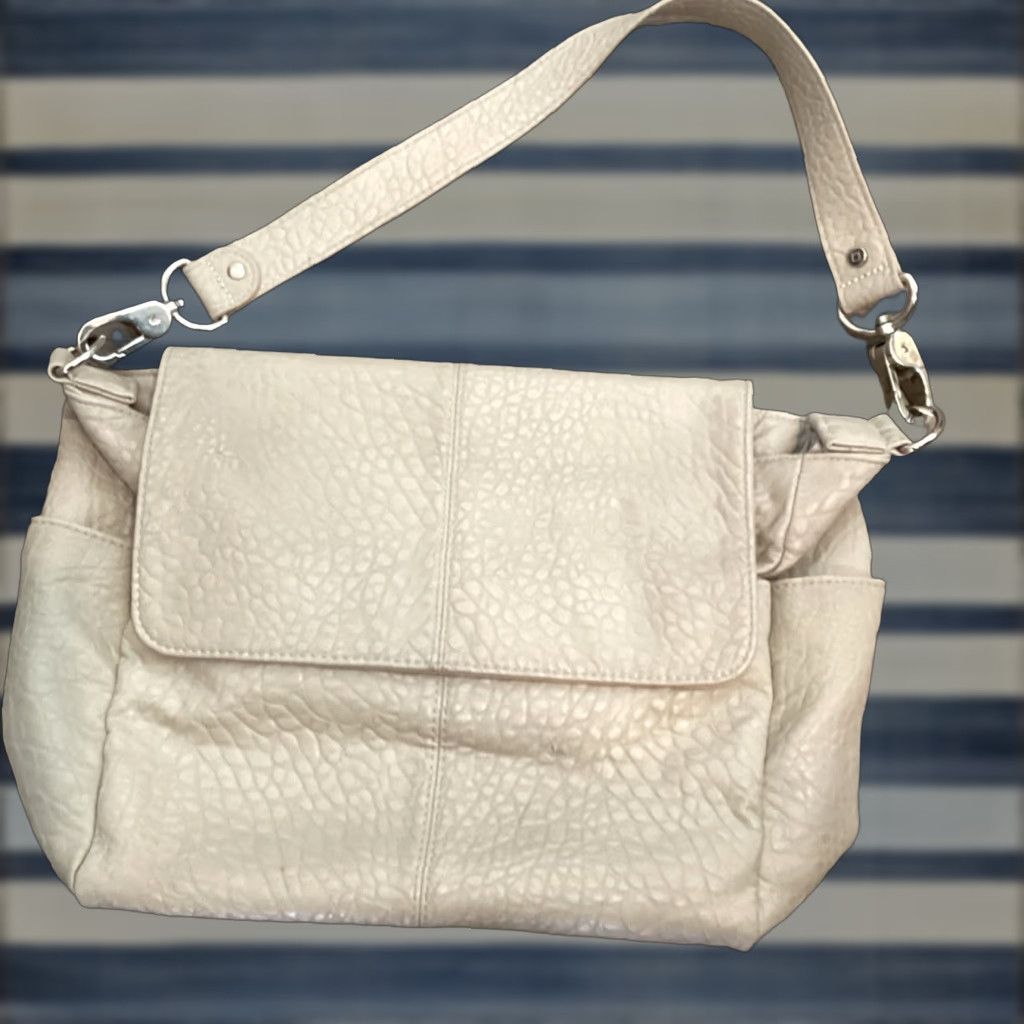 Vintage Thirty-One Jewell® Large Beige Faux Leather Tote Handbag with Magnetic Flap - Elegant Business & Casual Accessory for Women Size ONE SIZE - 1 Thumbnail