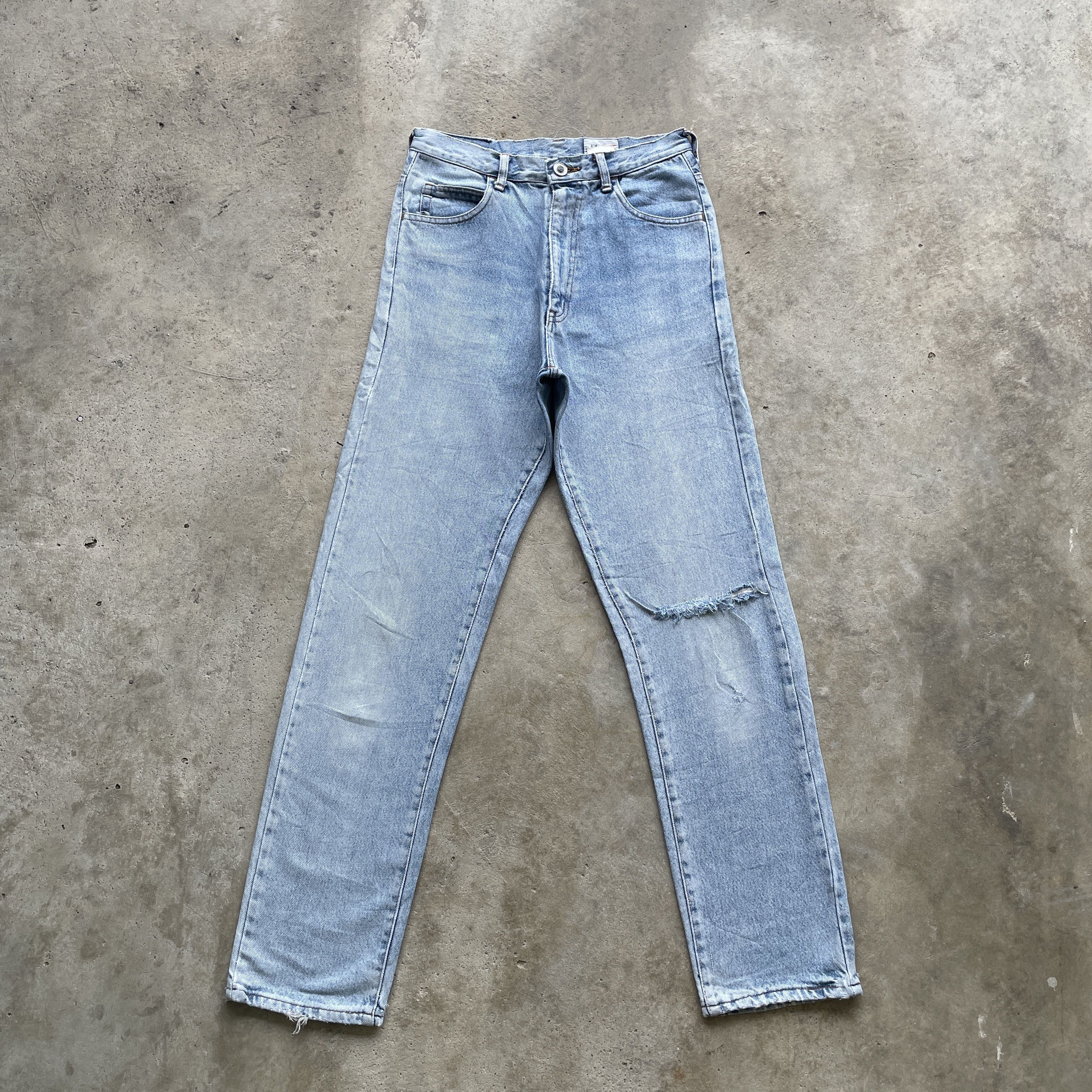 Benetton × Jean Vintage Benetton Formula 1 Distressed Jeans Wash Denim Pants Size US 27 - 2 Thumbnail
