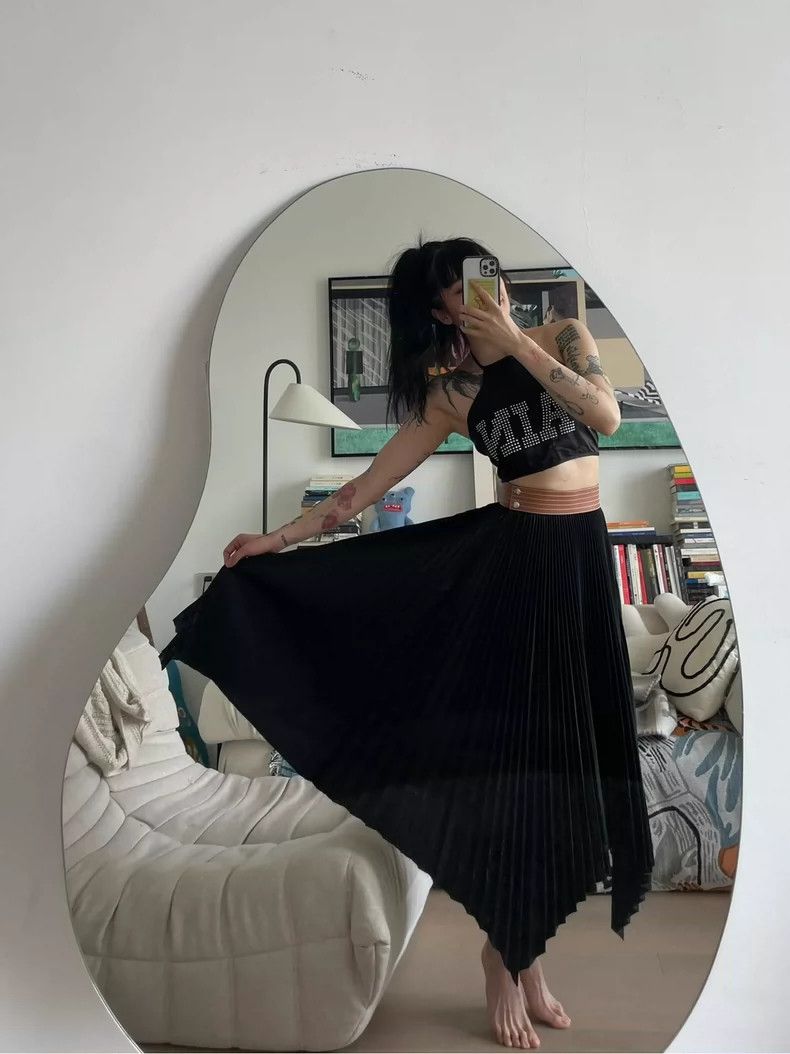 Loewe LOEWE Classic elegant matching leather pleated skirt Size 42" / US 20 - 1 Thumbnail