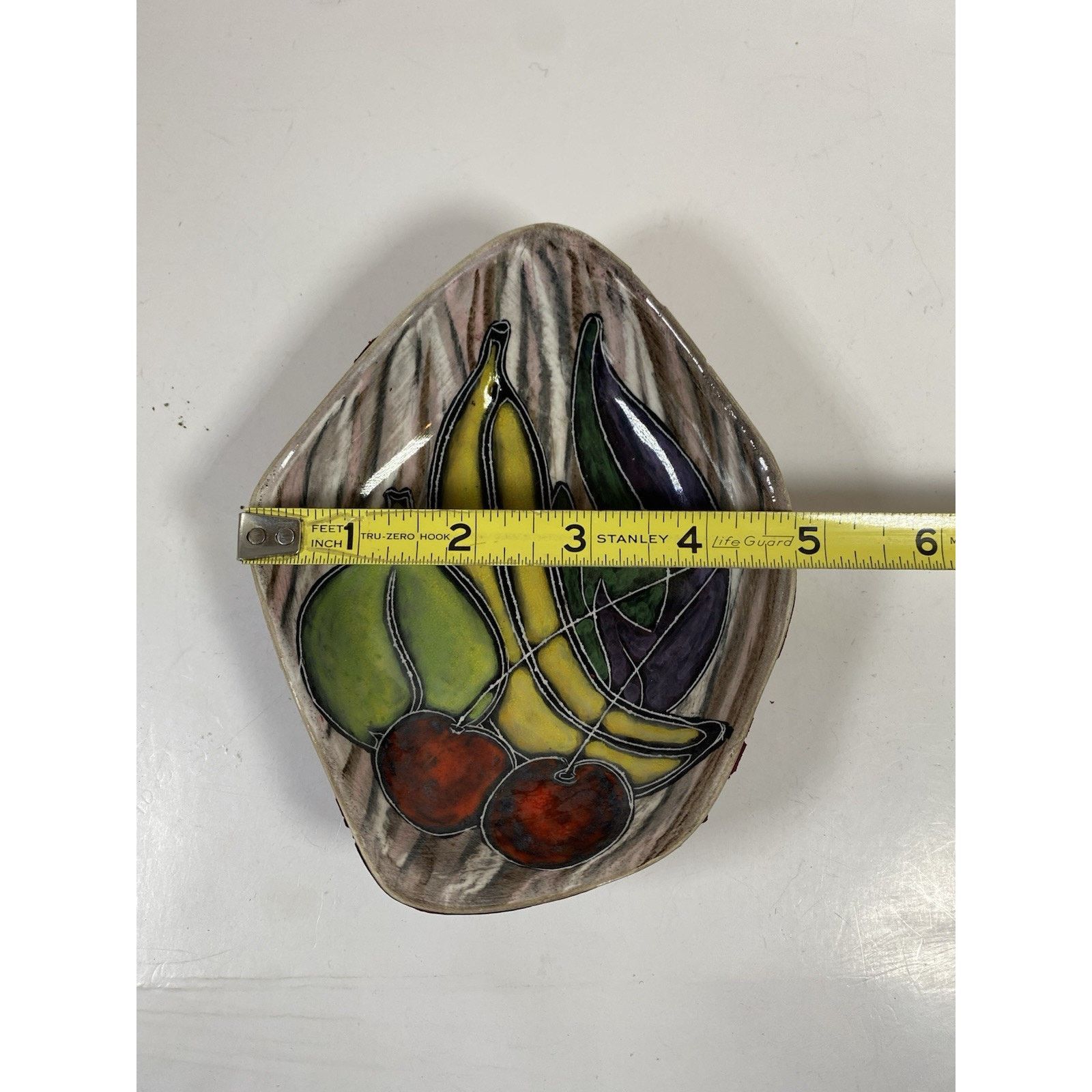 Handmade Italian art pottery sgraffito San Marino dish Leather bottom Size ONE SIZE - 8 Thumbnail