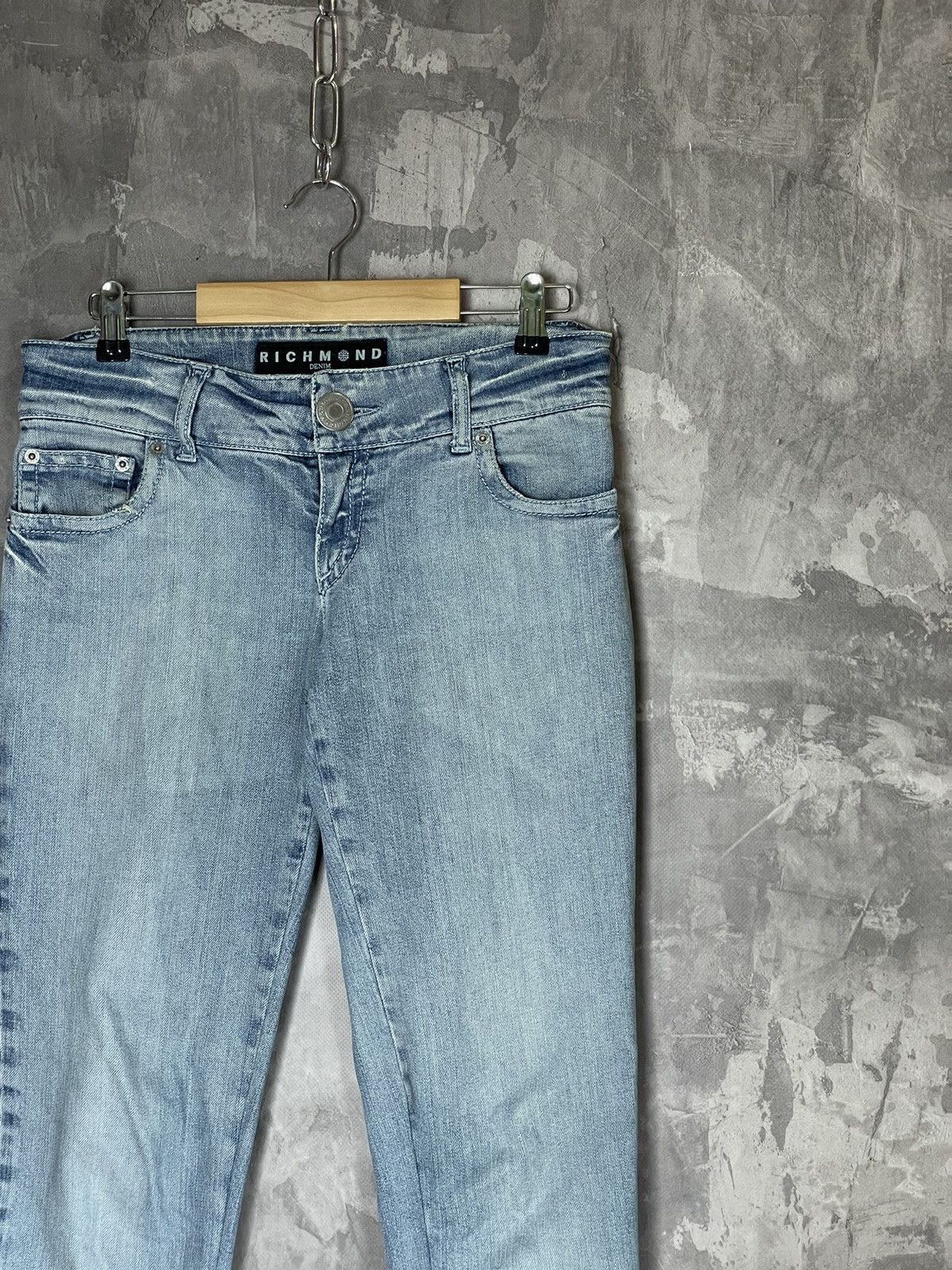 Japanese Brand × Richmond Denim Richmond Streetwear Y2K Embroidered Logo Denim Jeans Size US 27 - 4 Thumbnail